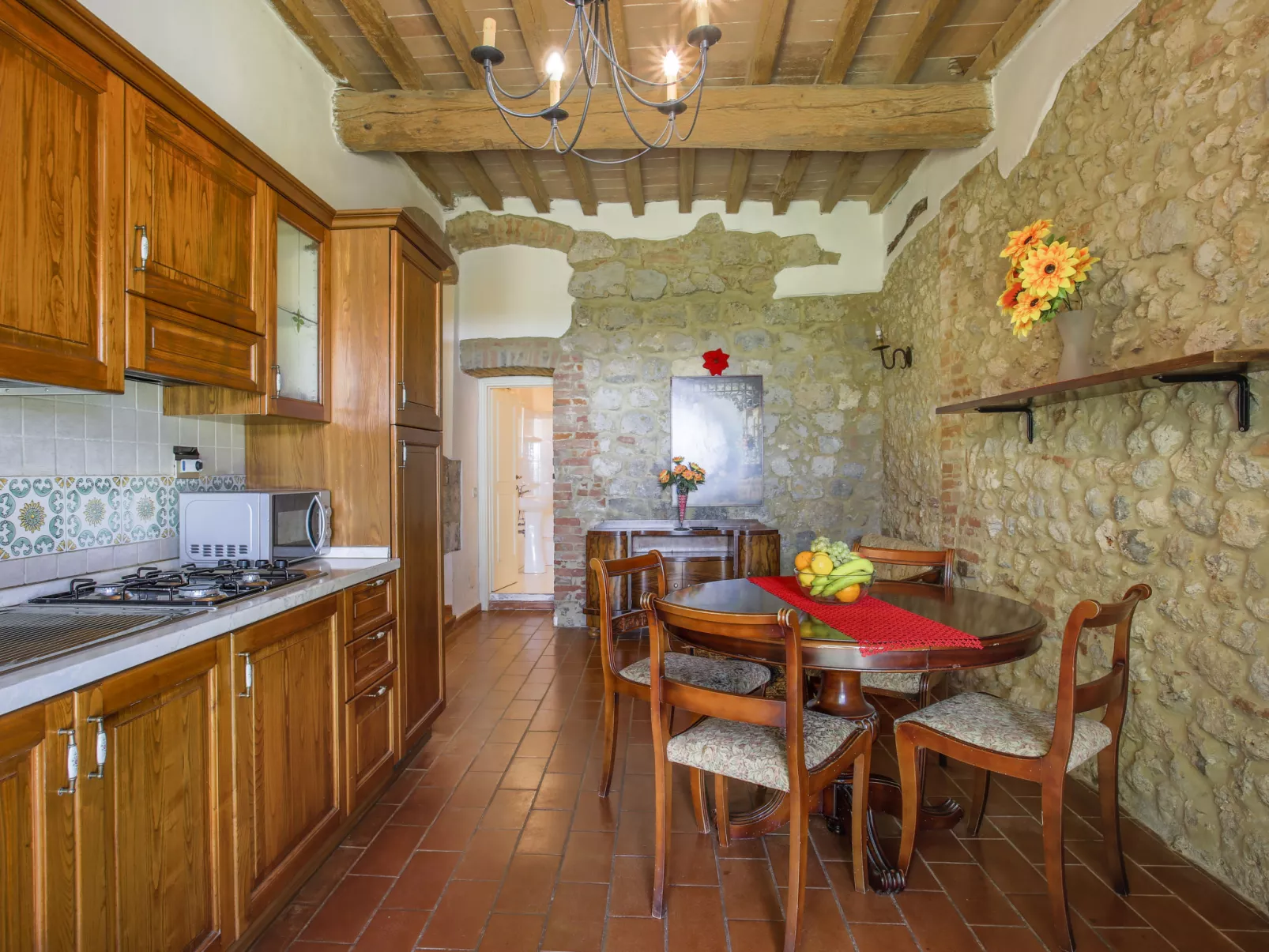 Fattoria Petraglia - Loggiato-Inside