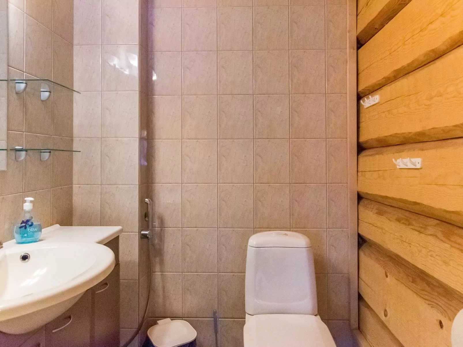 Vesan villa-Inside