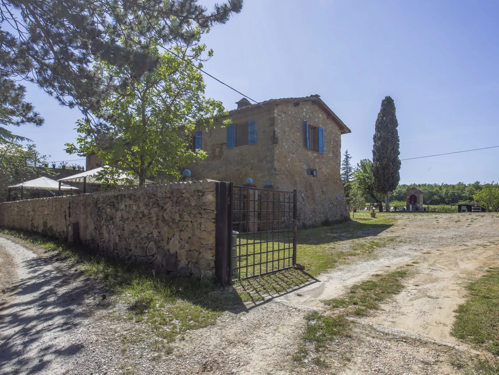 Fattoria Petraglia - Loggiato-Outside