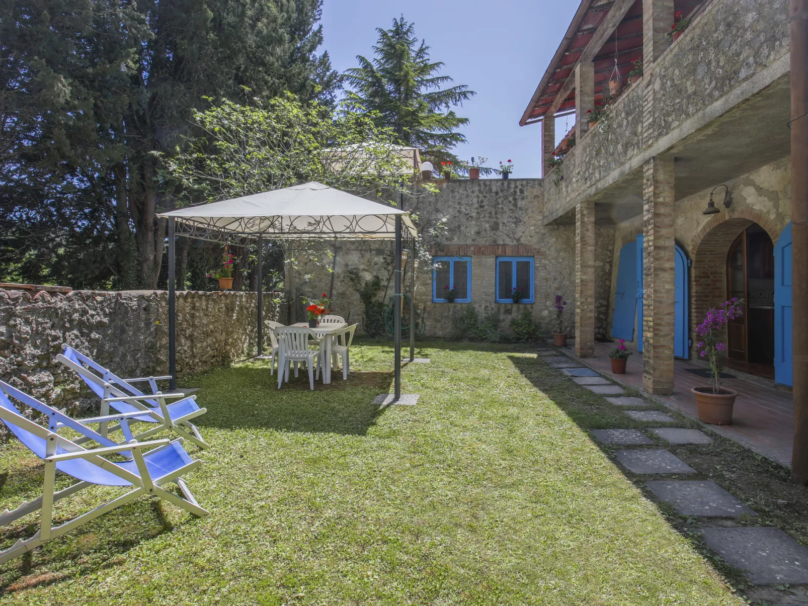 Fattoria Petraglia - Loggiato-Outside
