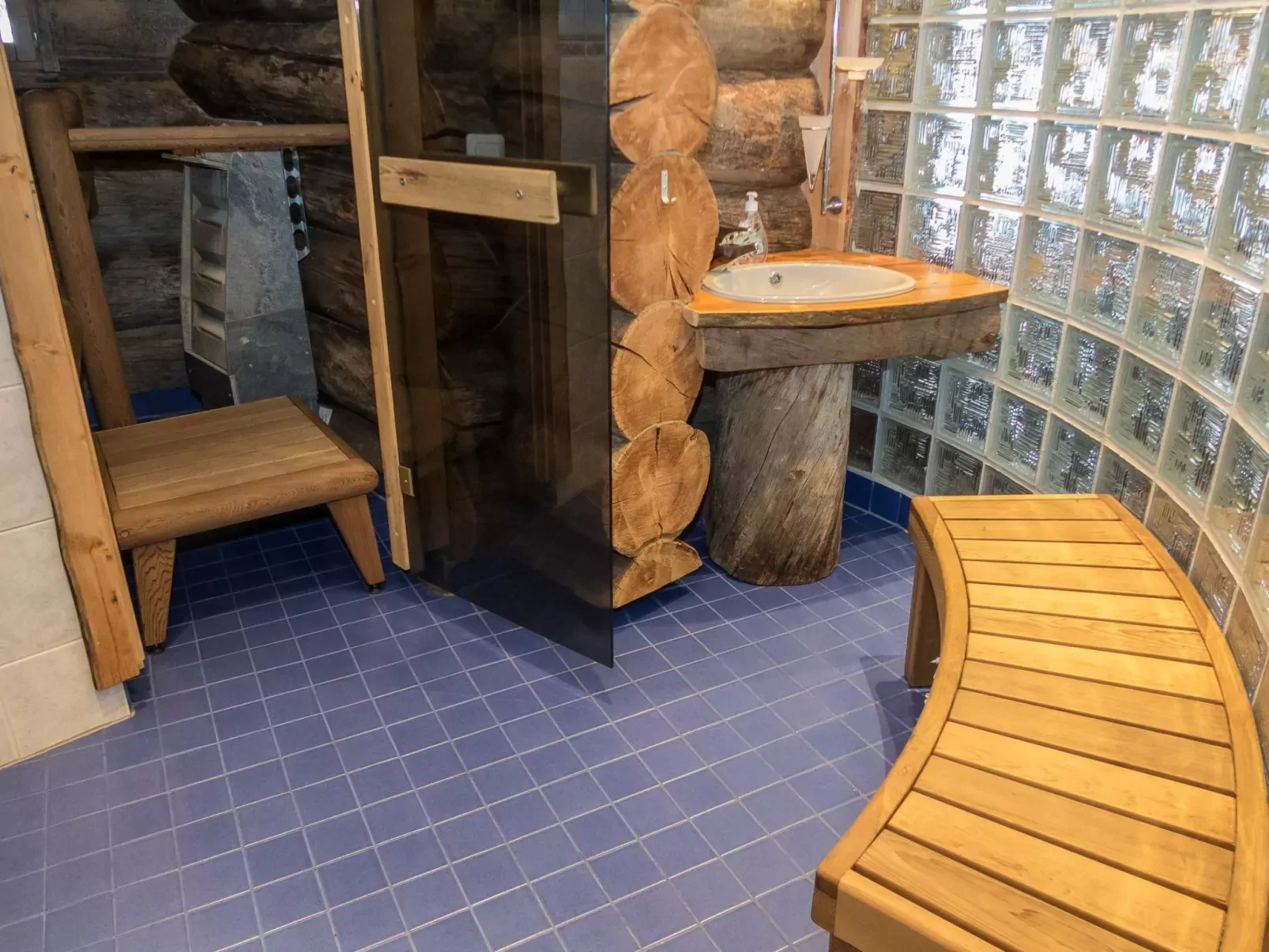 Kulta-vuosseli a-Inside