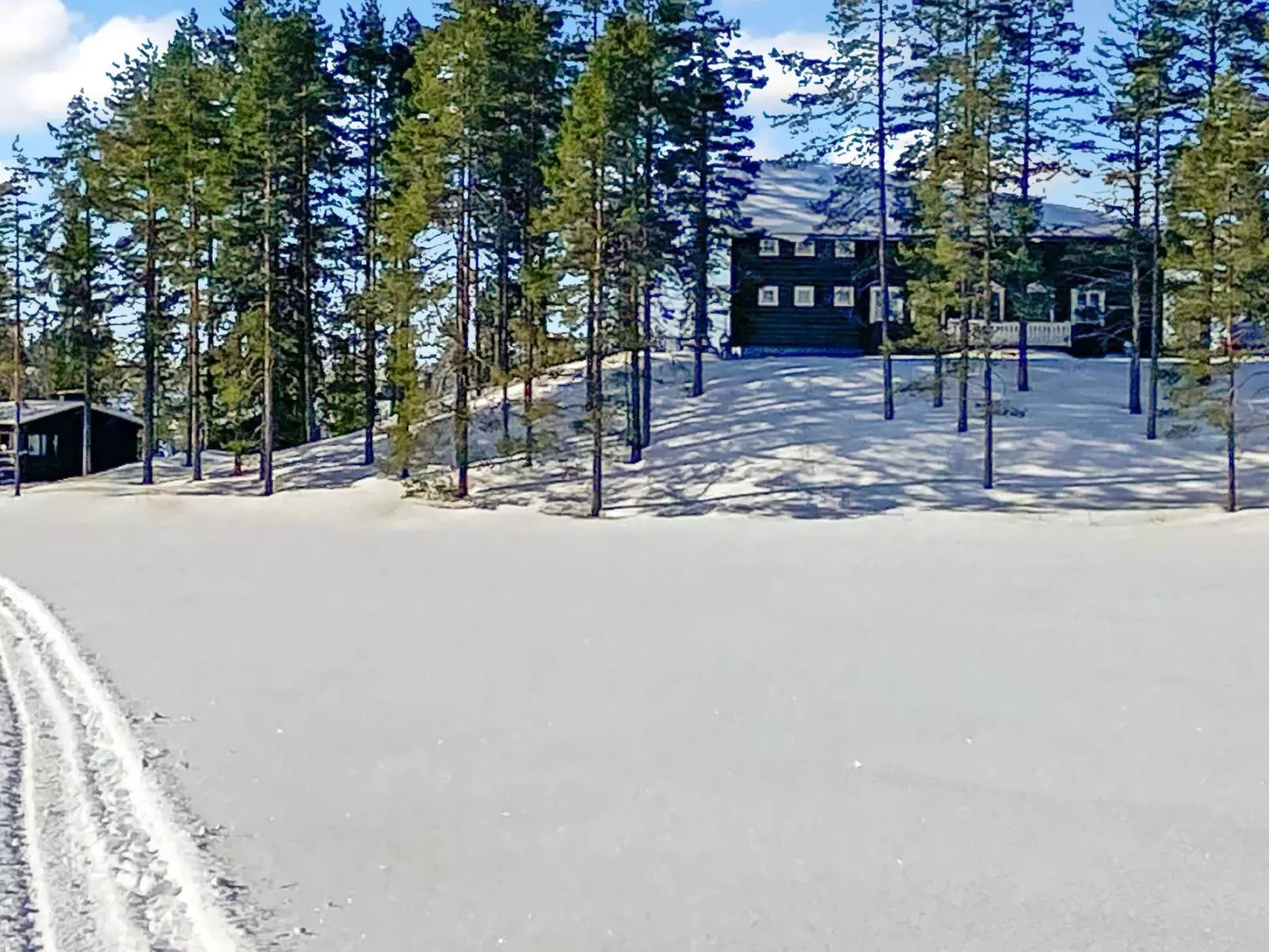 Domnan pirtti-Draußen