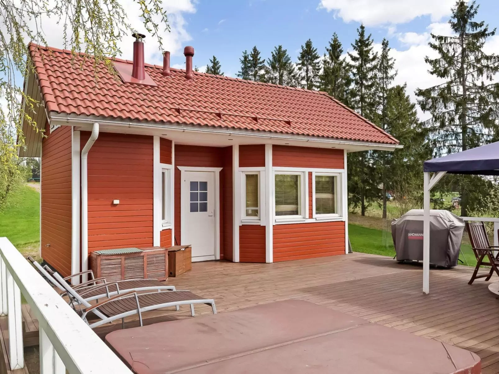 Mustijoenranta-Outside
