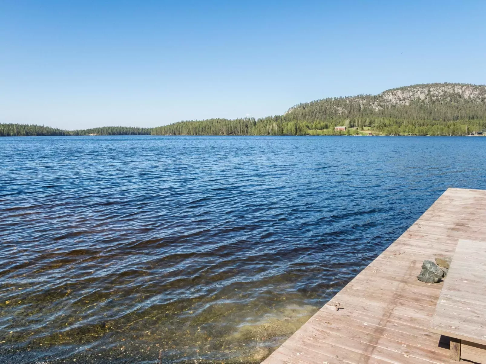 Holy lake chalet b-Outside