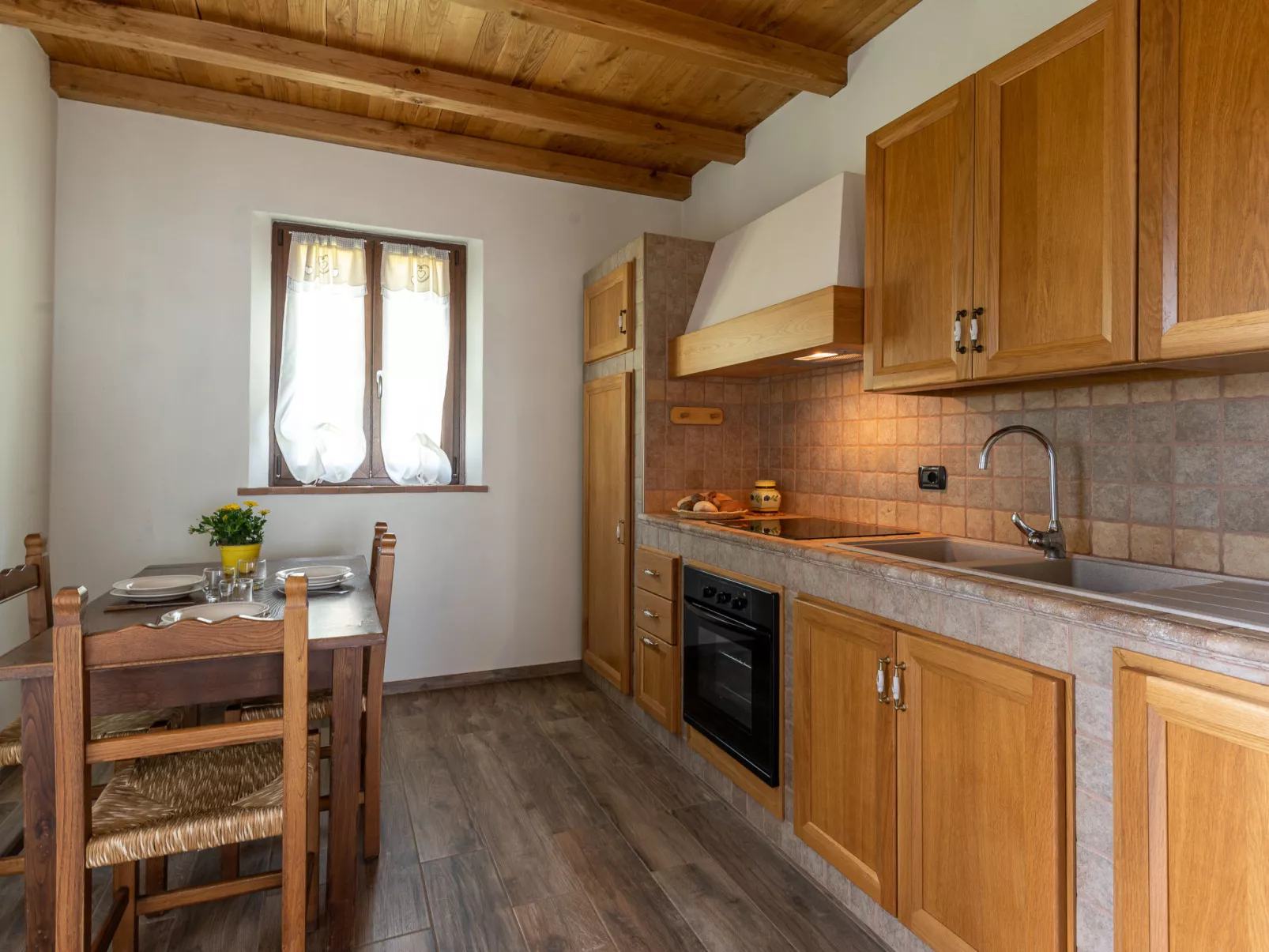 Civitella-Inside