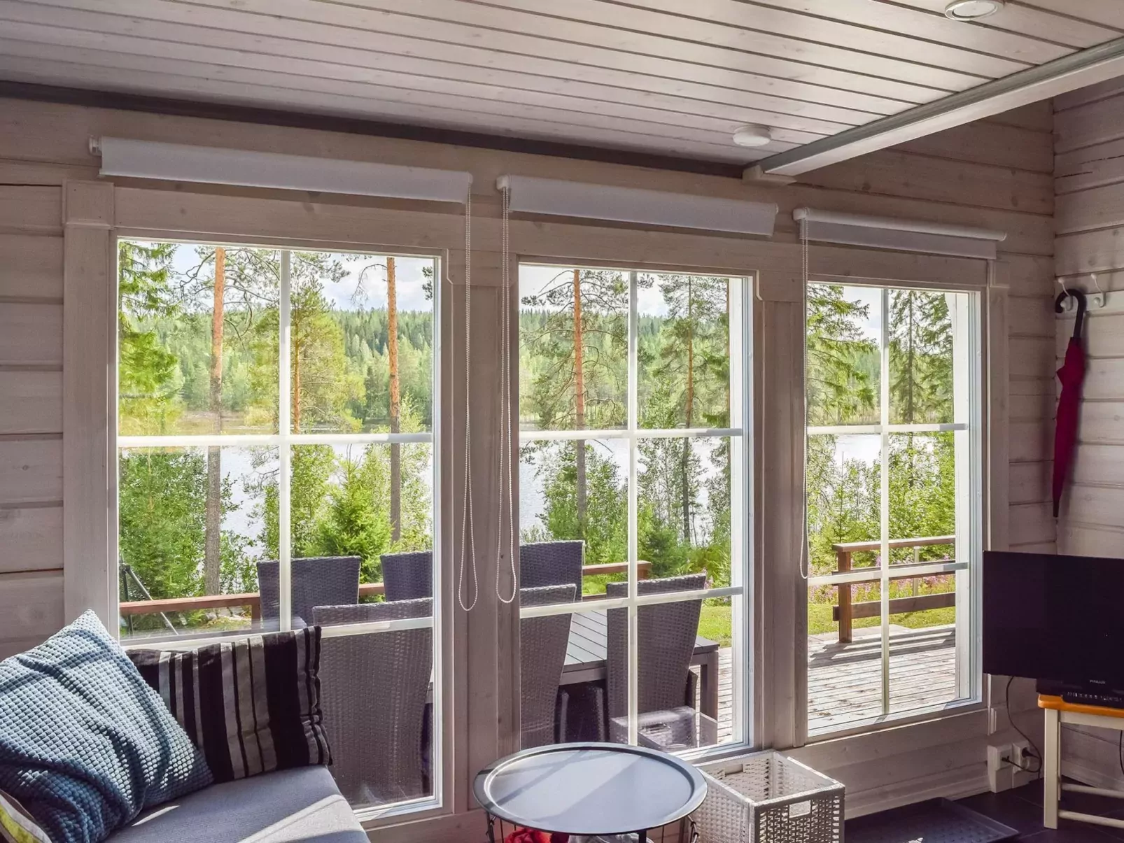 Lekojärven herra-Inside