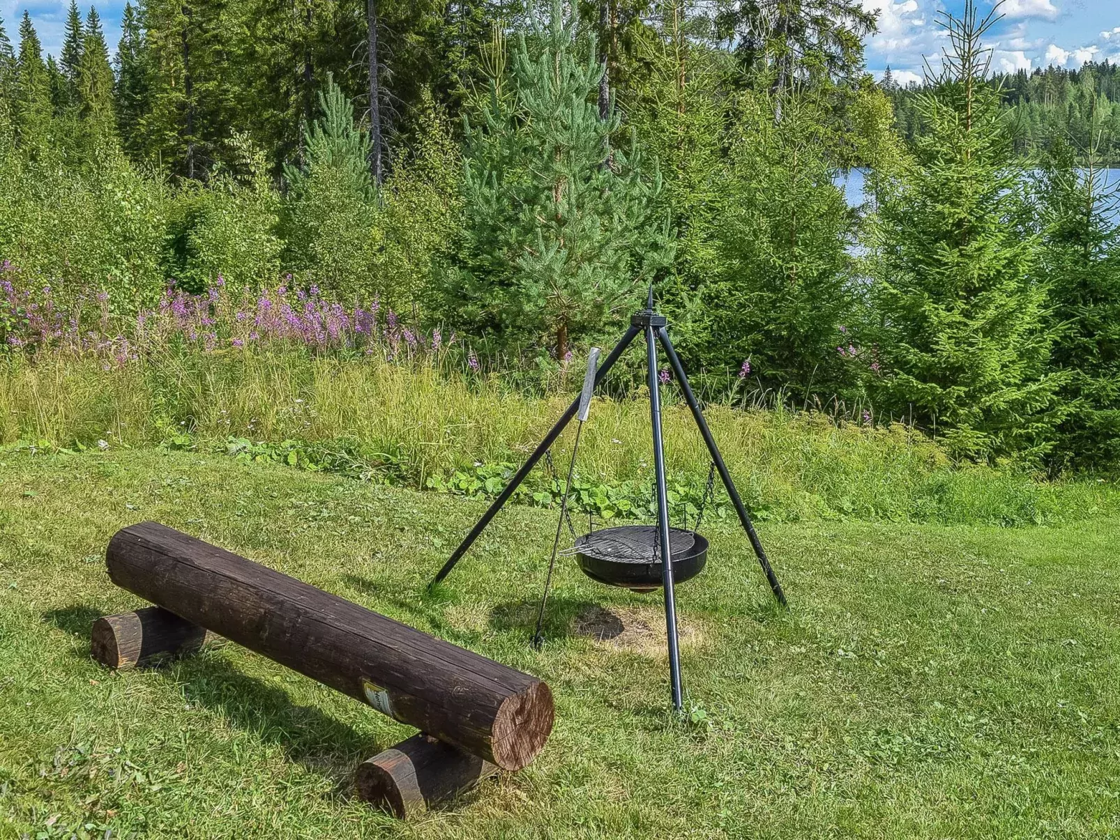 Lekojärven herra-Outside