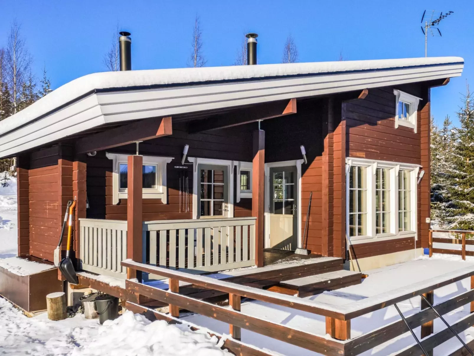 Lekojärven herra-Outside