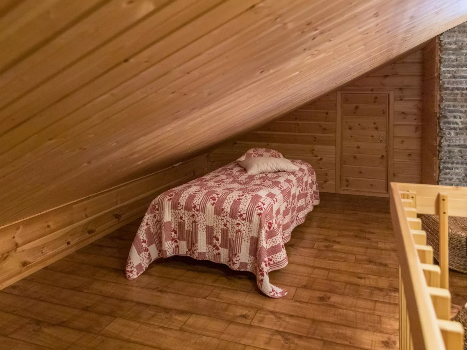 Ylläskaira a-Inside