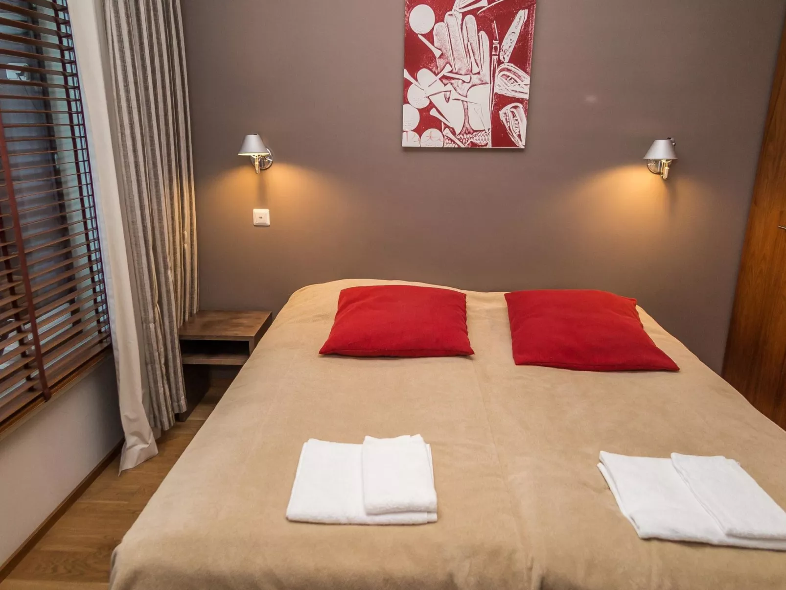 Tahko spa junior suite orange a6-Inside