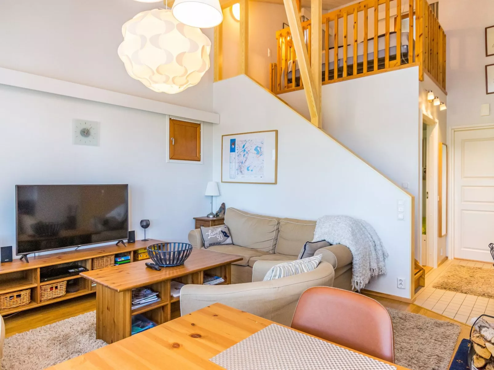 Karhunvartijan linna c22-Inside