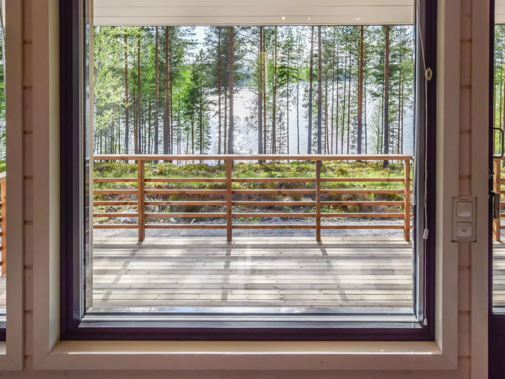 Hämyrinne-Outside