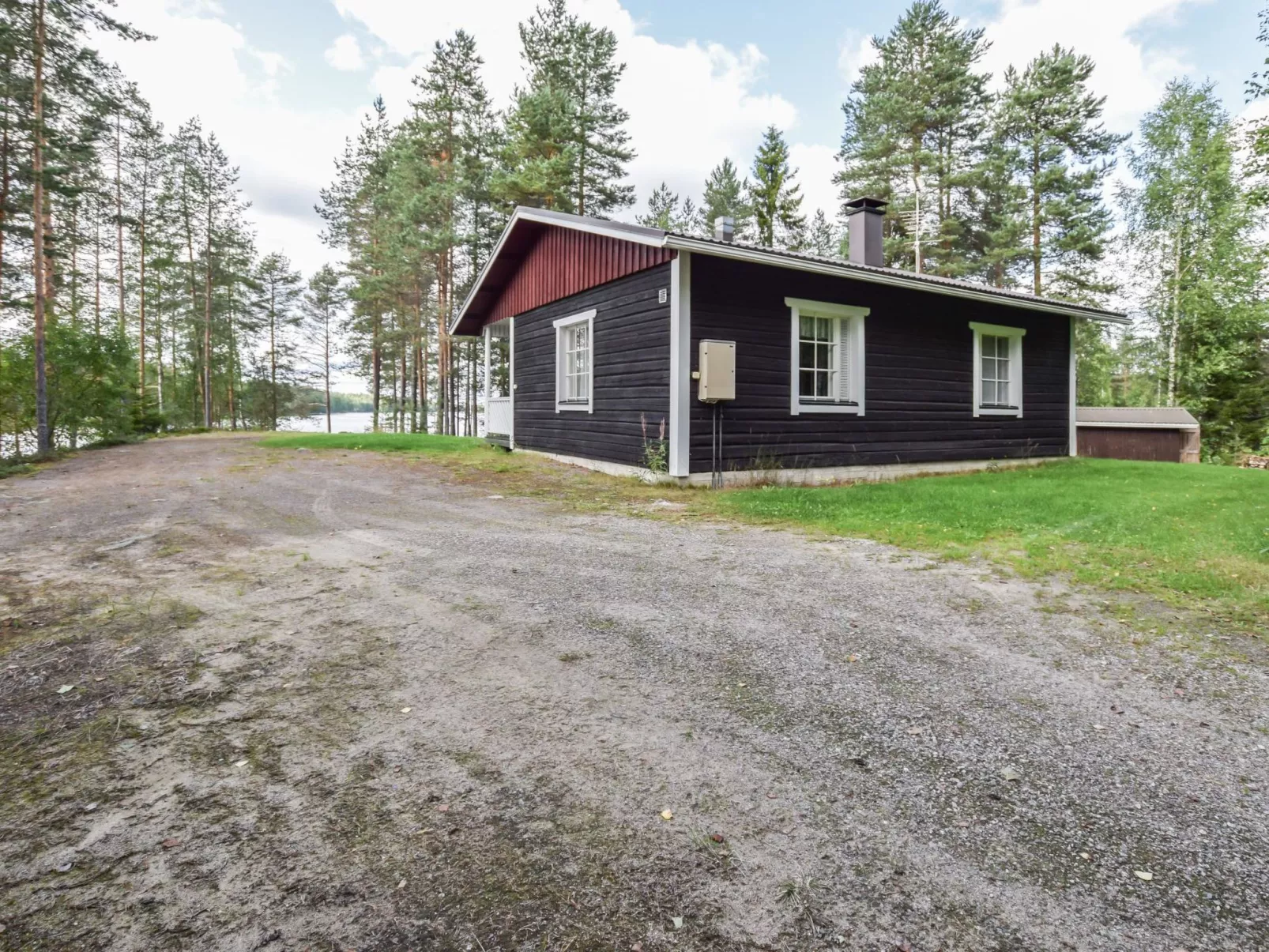 Sieralahden lomakylä, nr 2-Outside