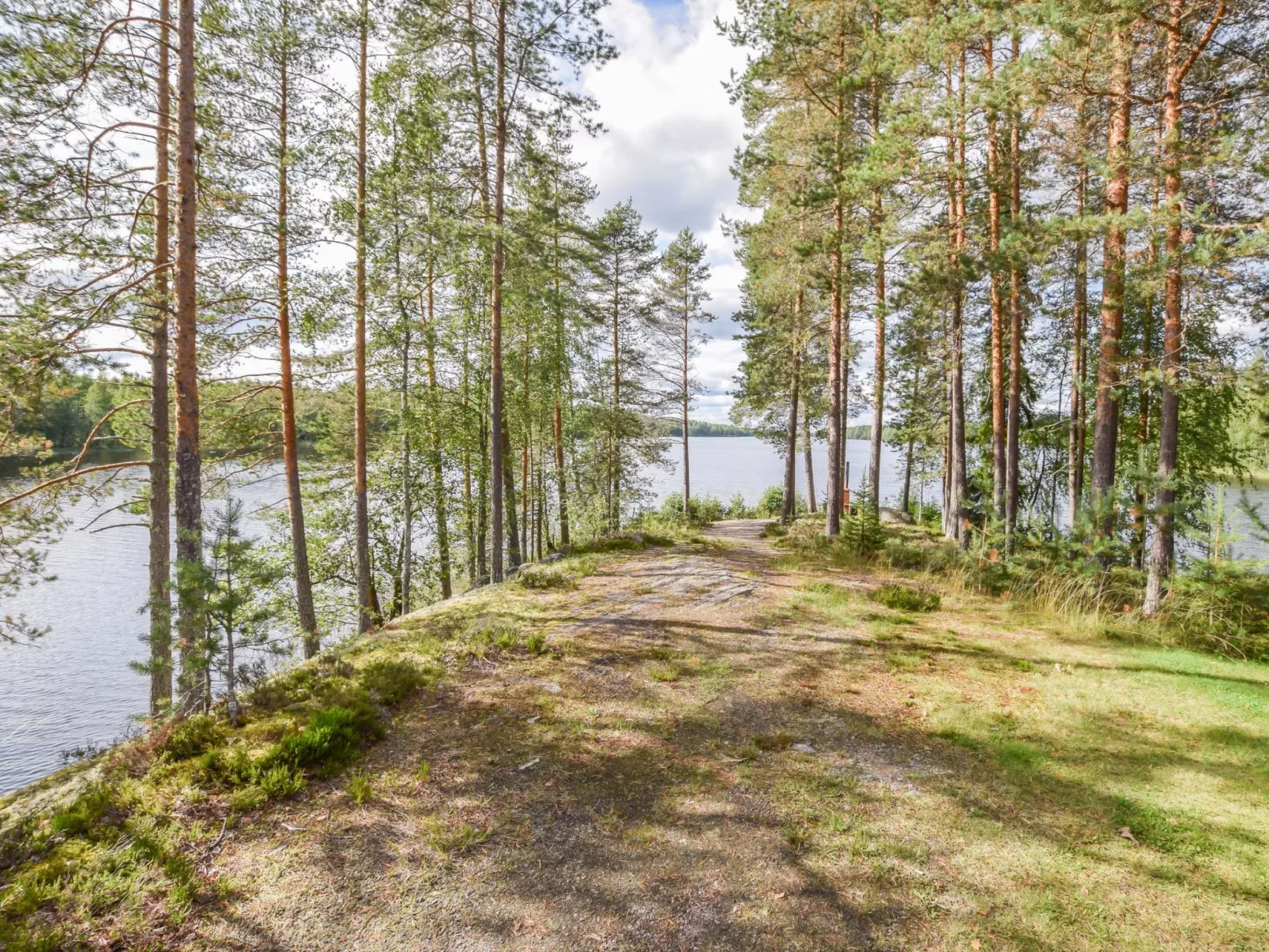 Sieralahden lomakylä, nr 2-Outside