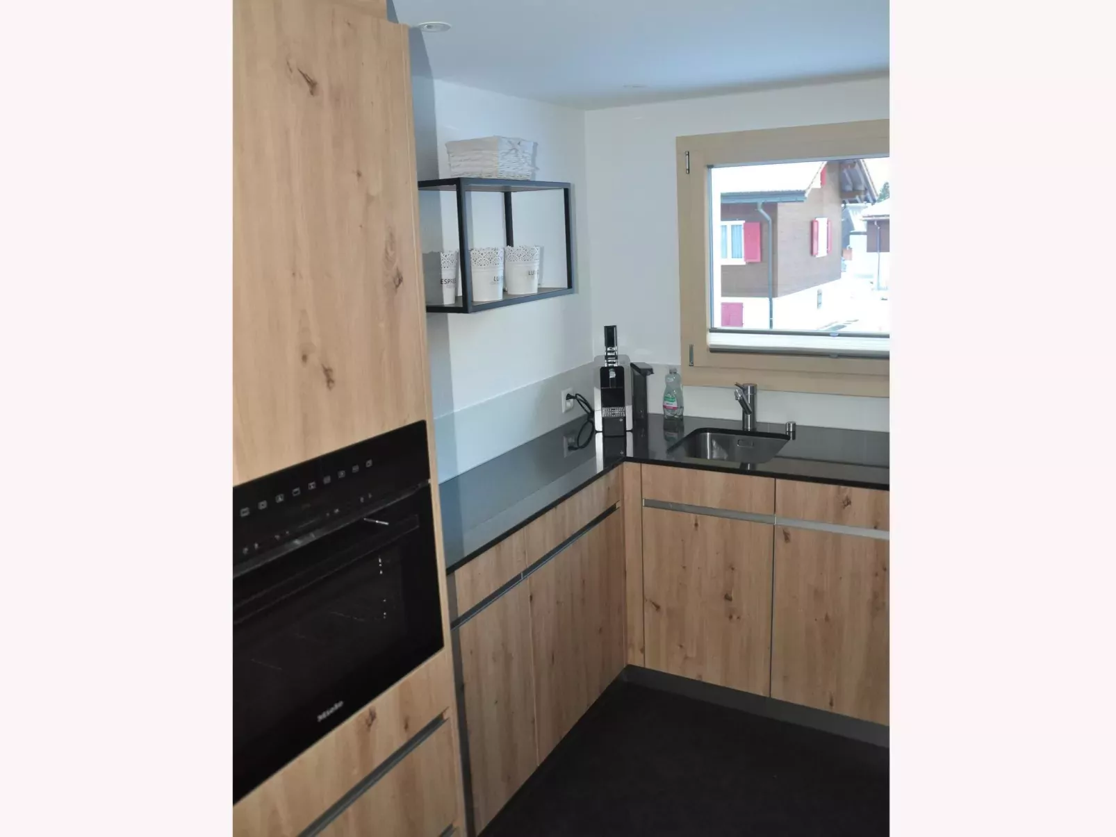 Chalet Fluegärtli-Drinnen