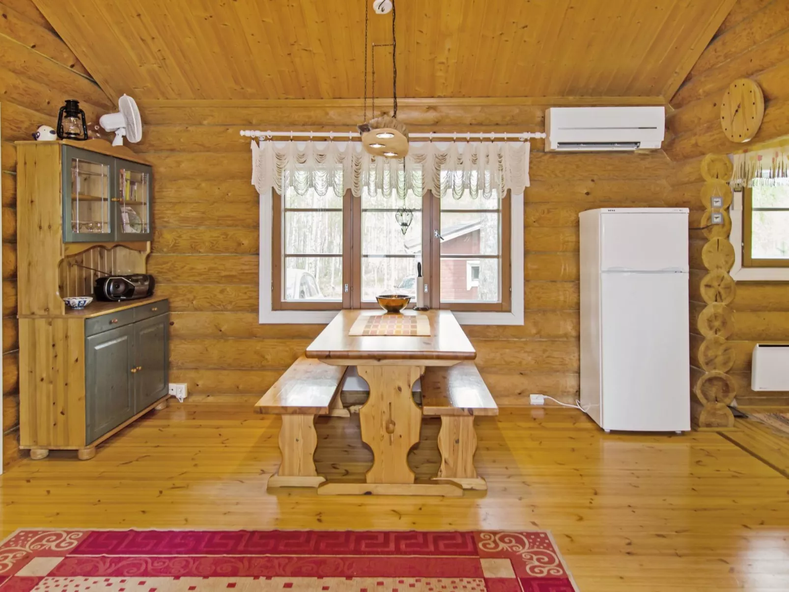 Haapaniemi, cjoe020-Inside