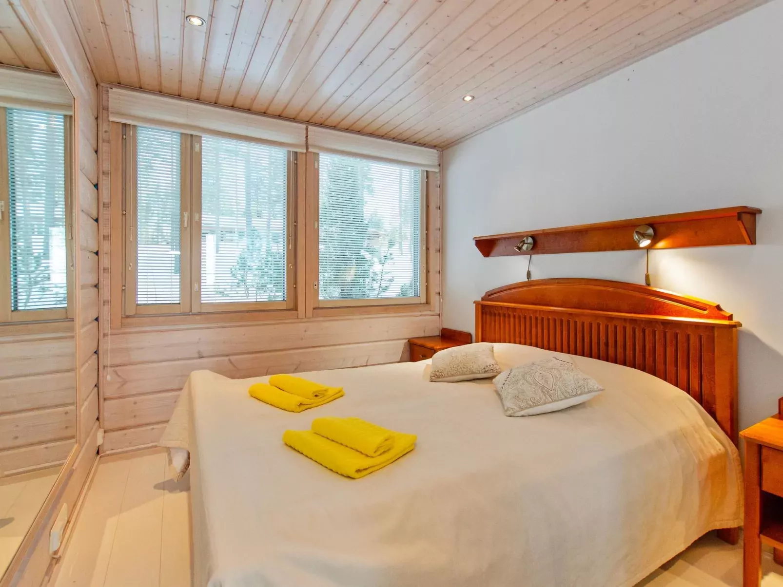 Pielislinna/loma-koli-Inside