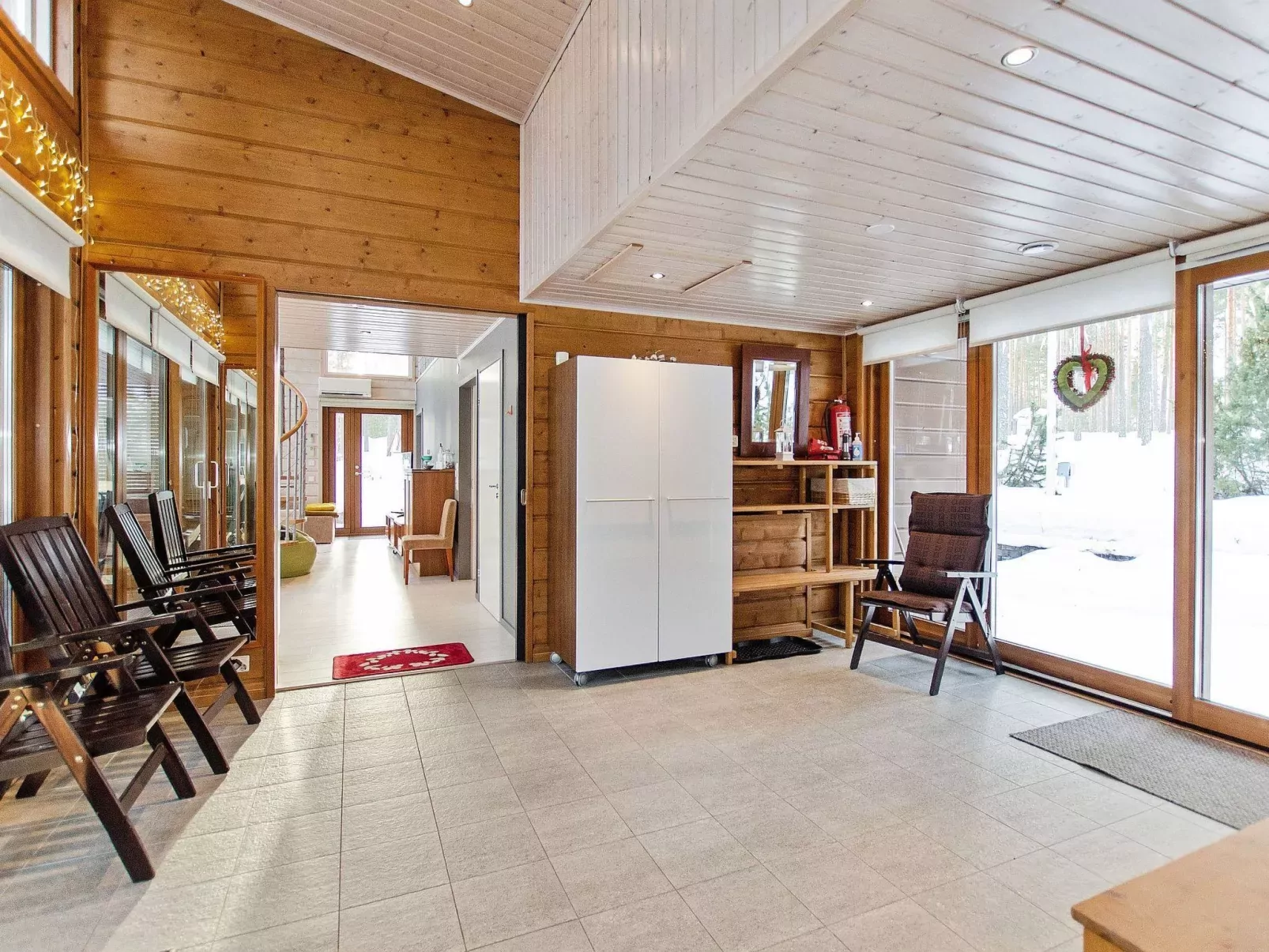 Pielislinna/loma-koli-Inside