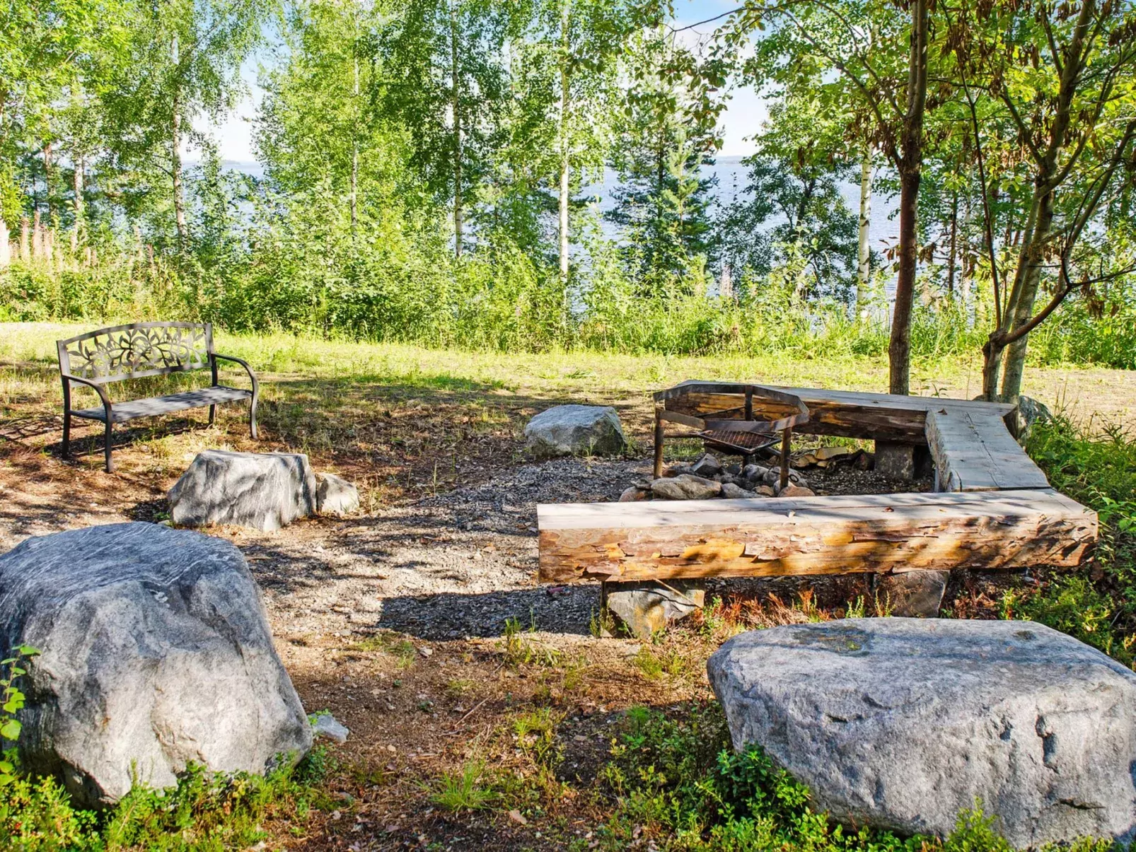 Pielislinna/loma-koli-Inside