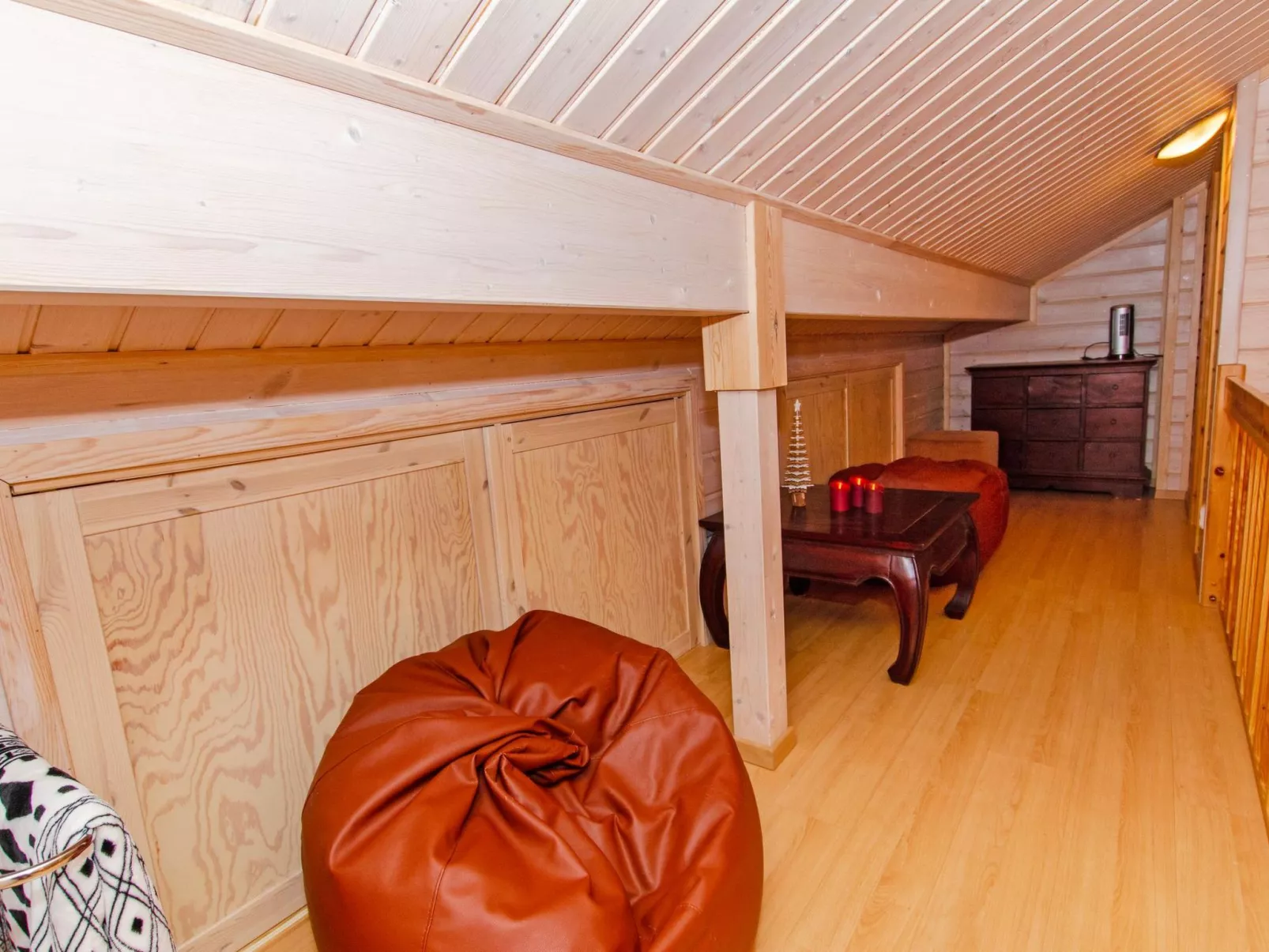 Otsopirtti, otso-Inside