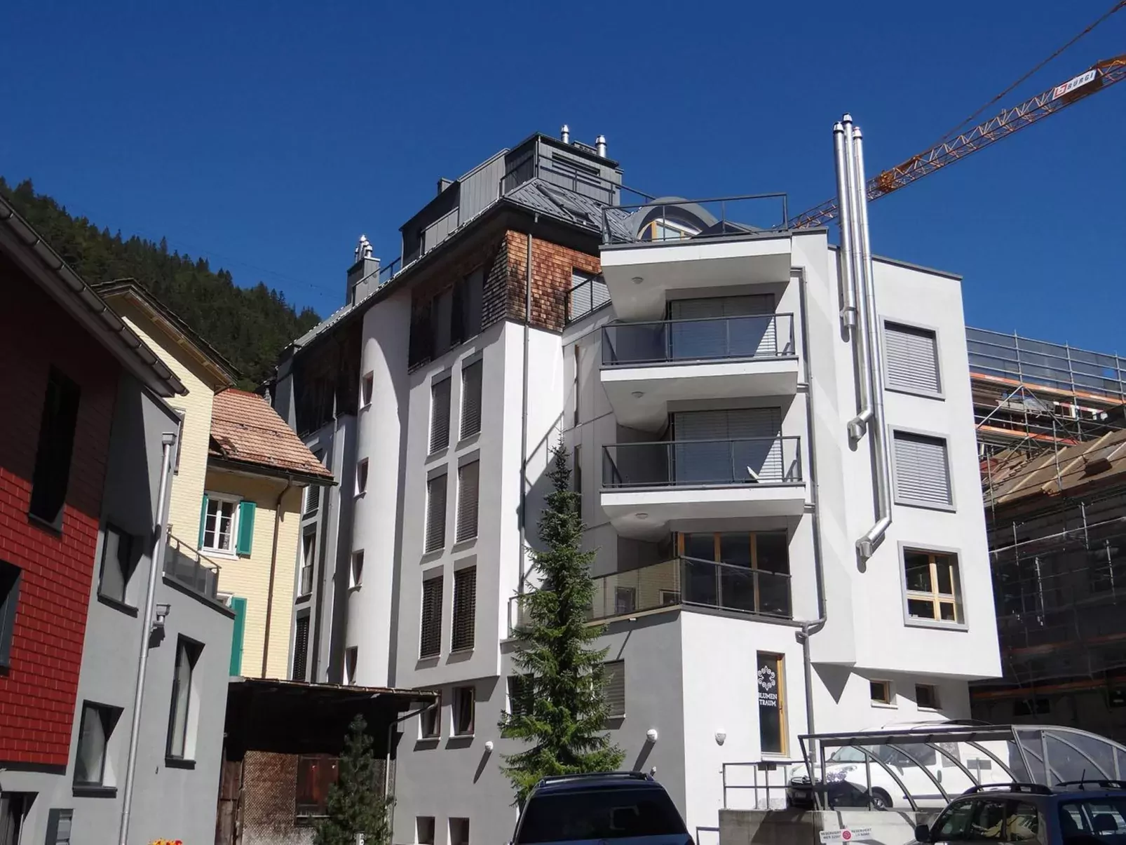 Dorfstrasse 7/42-Outside