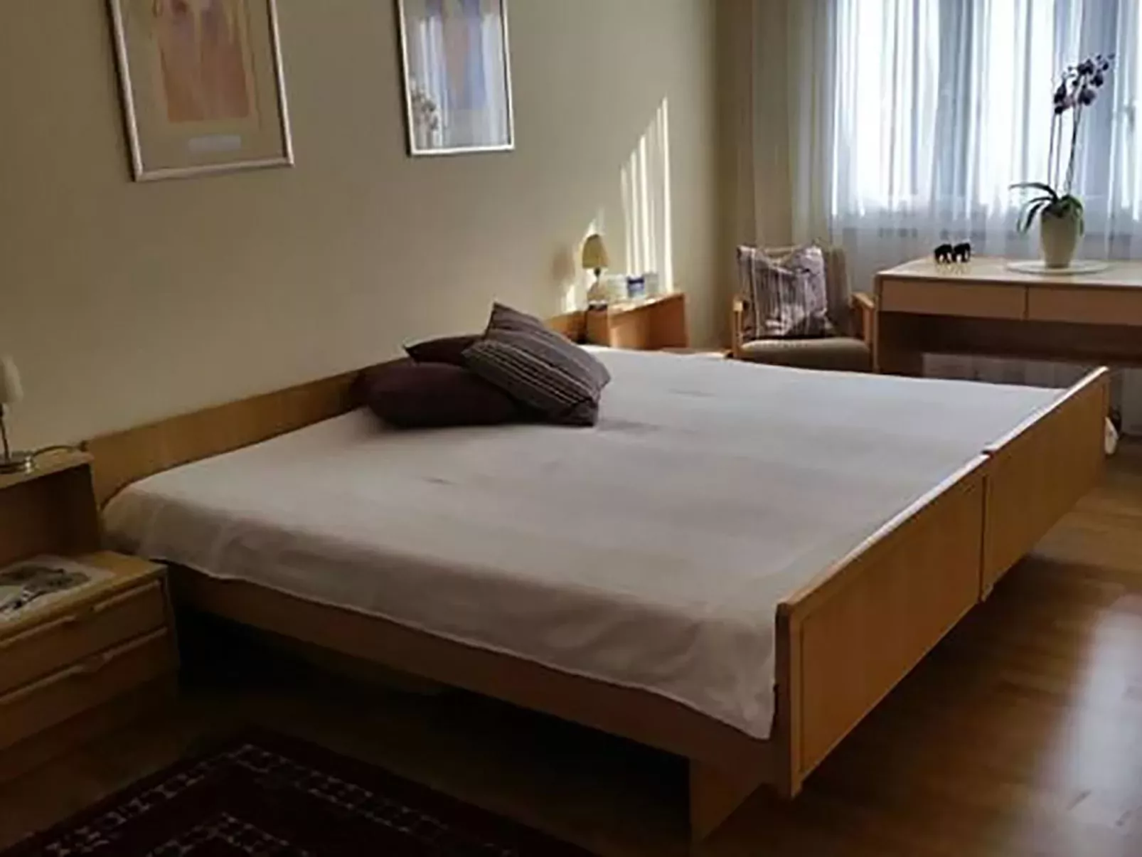 Alpenstrasse 621-Inside
