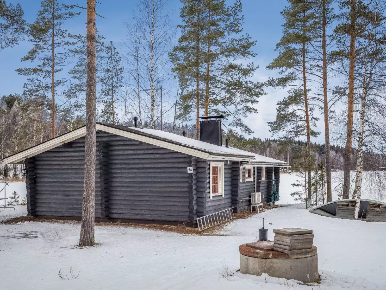 Aurinkoniemi-Outside