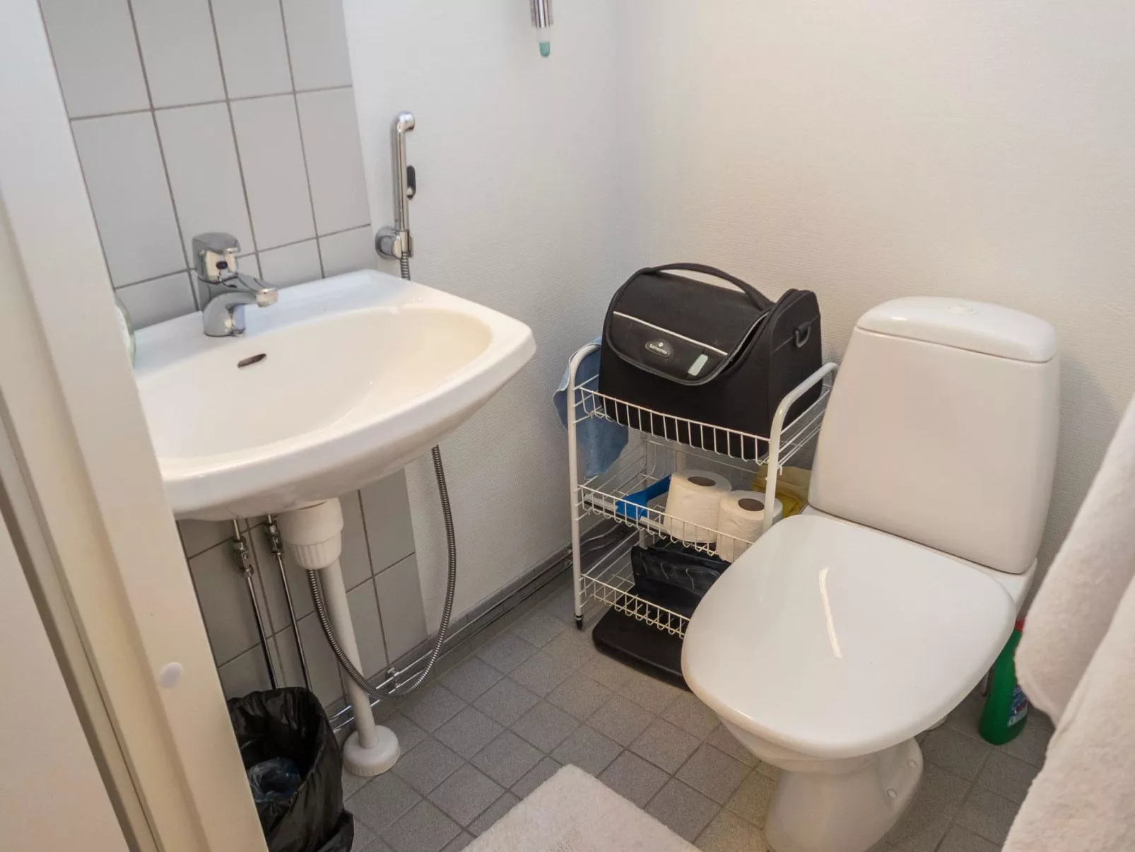 Karhunvartijan linna a7-Drinnen