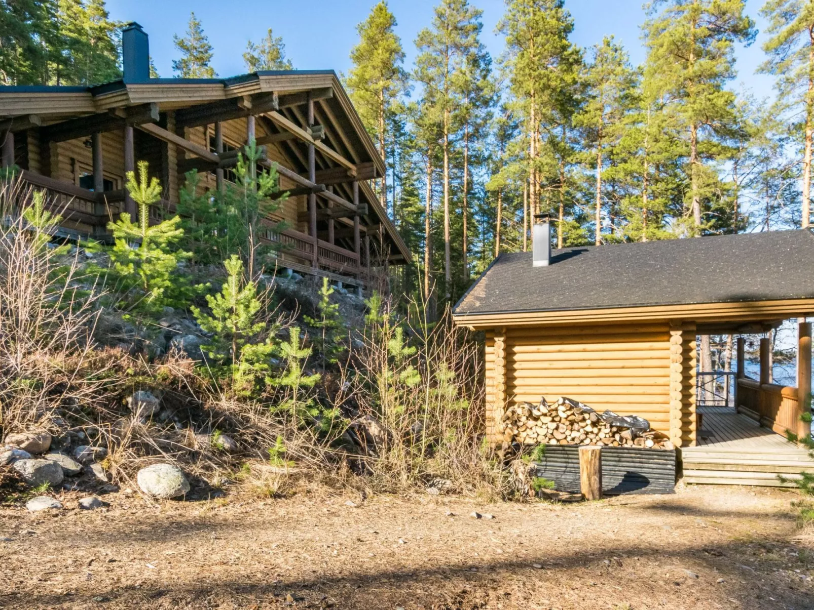 Roopenranta-Outside