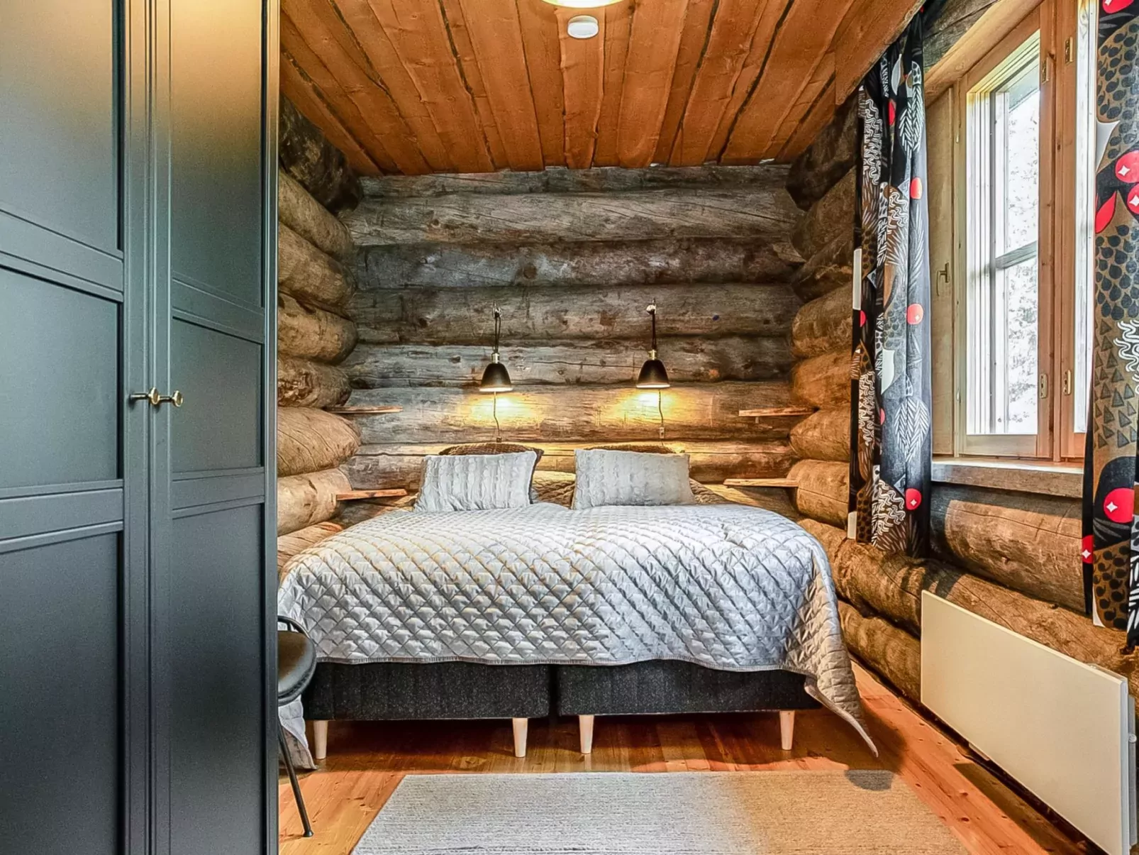 Ruska-ruka 9.1-Inside