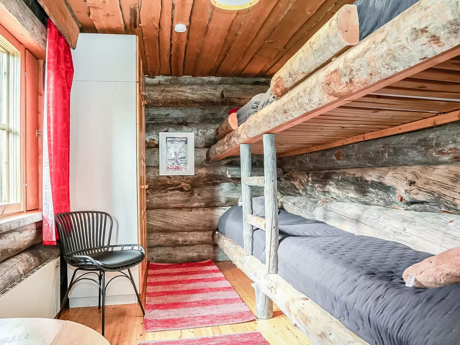 Ruska-ruka 9.1-Inside