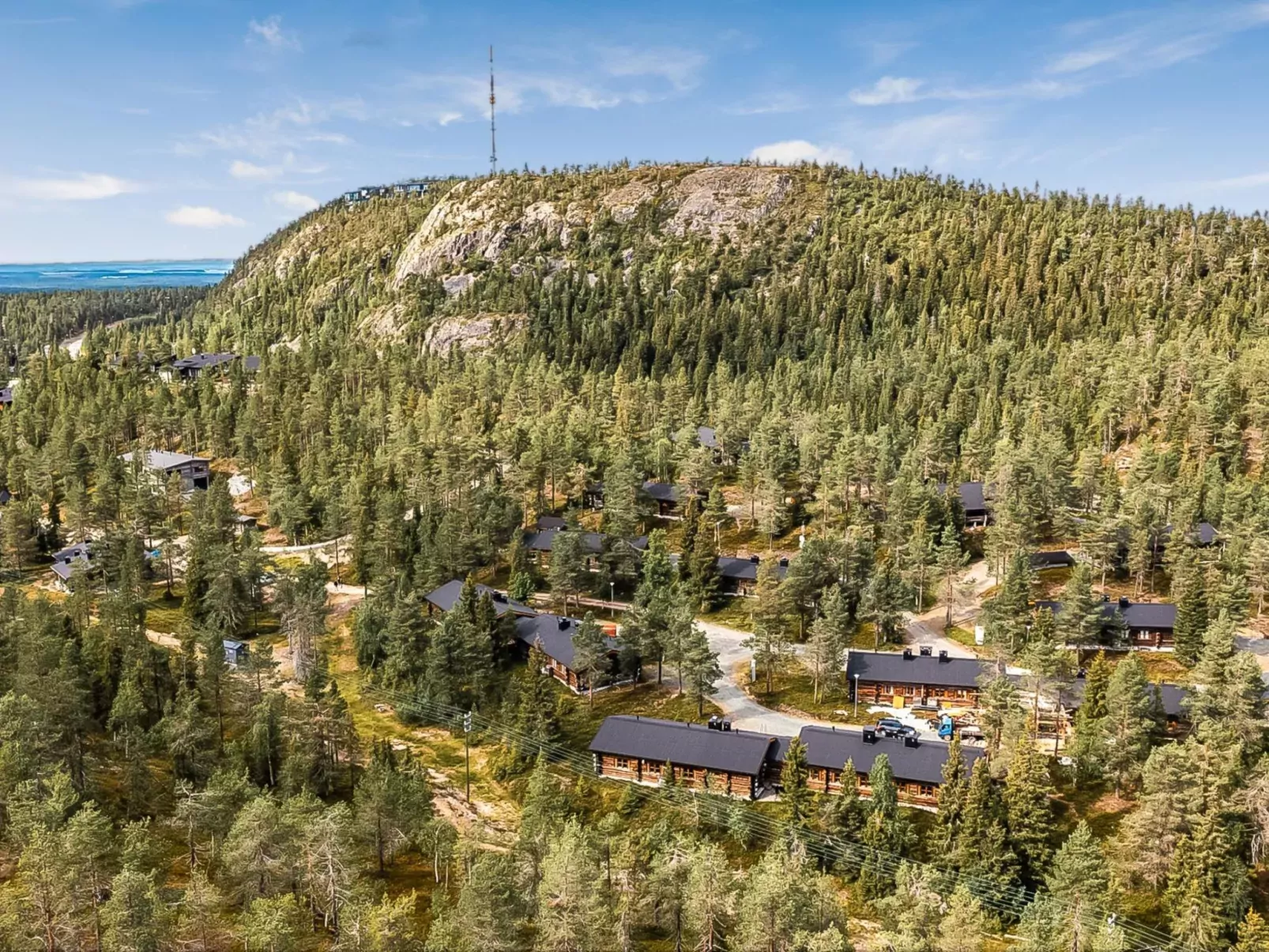 Ruska-ruka 9.1-Outside