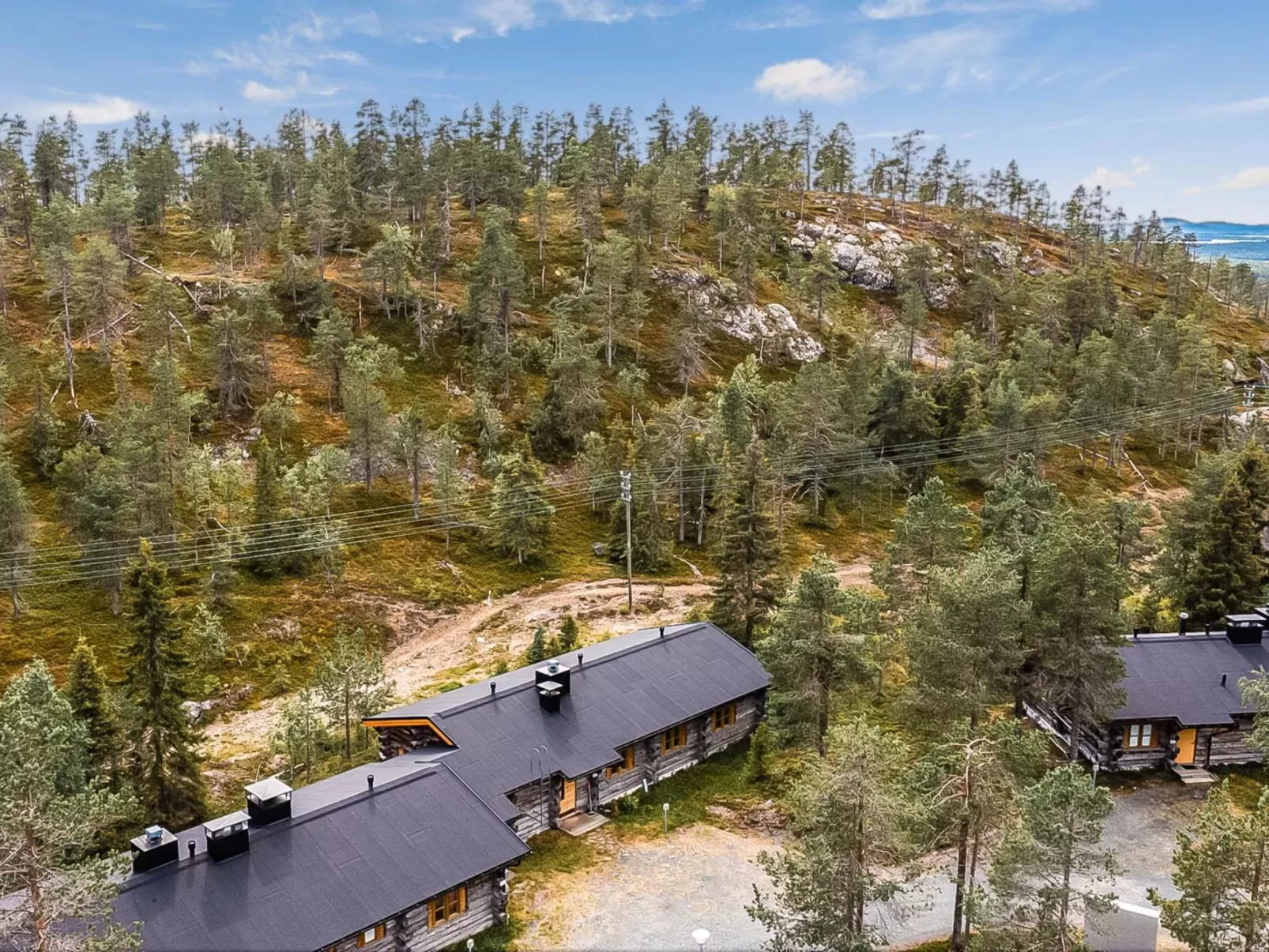 Ruska-ruka 9.1-Outside