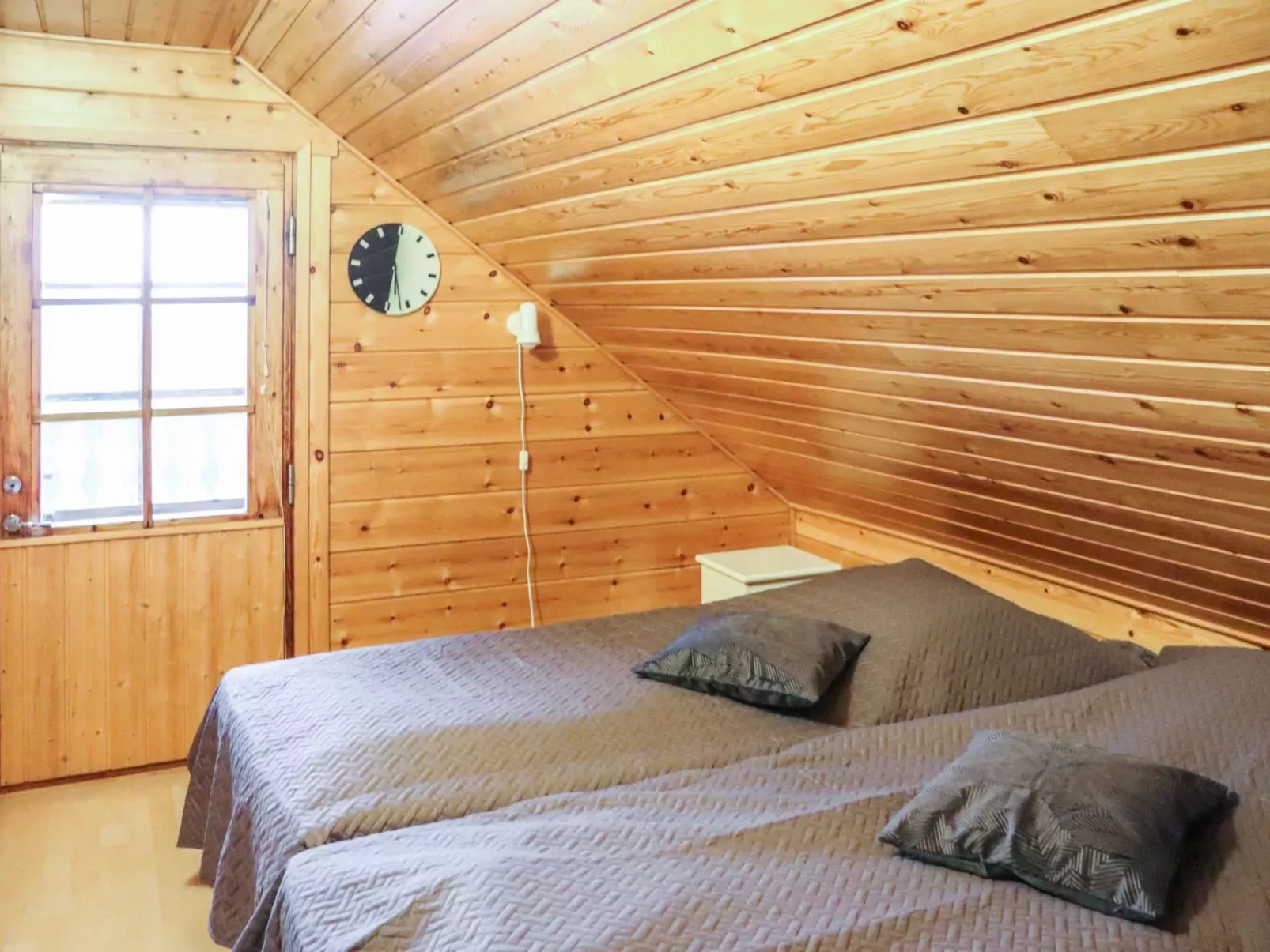 Aurinkoalppi 10a paritalo includes 2 ski-Inside
