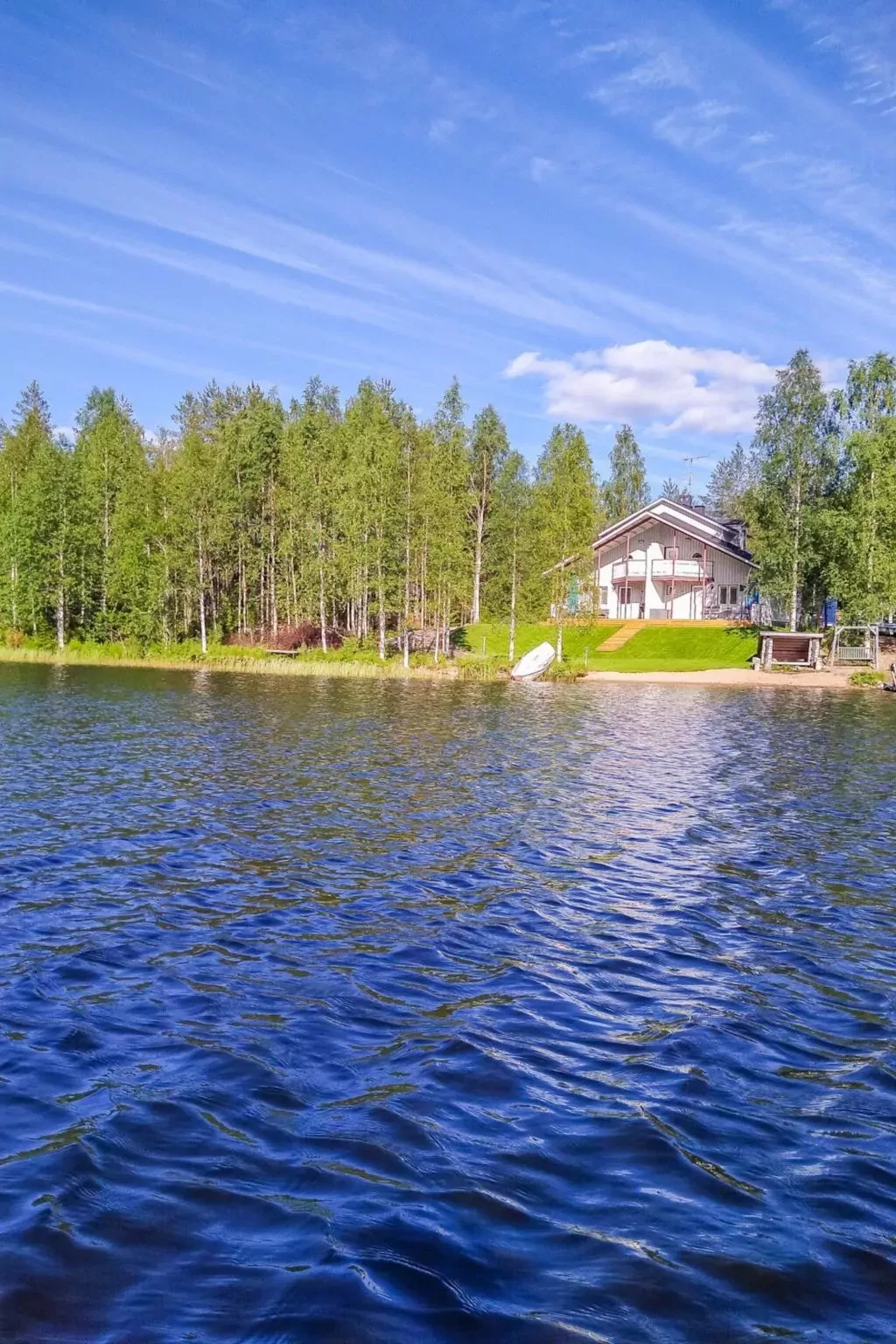 Hallantytär b3 paritalo-Draußen