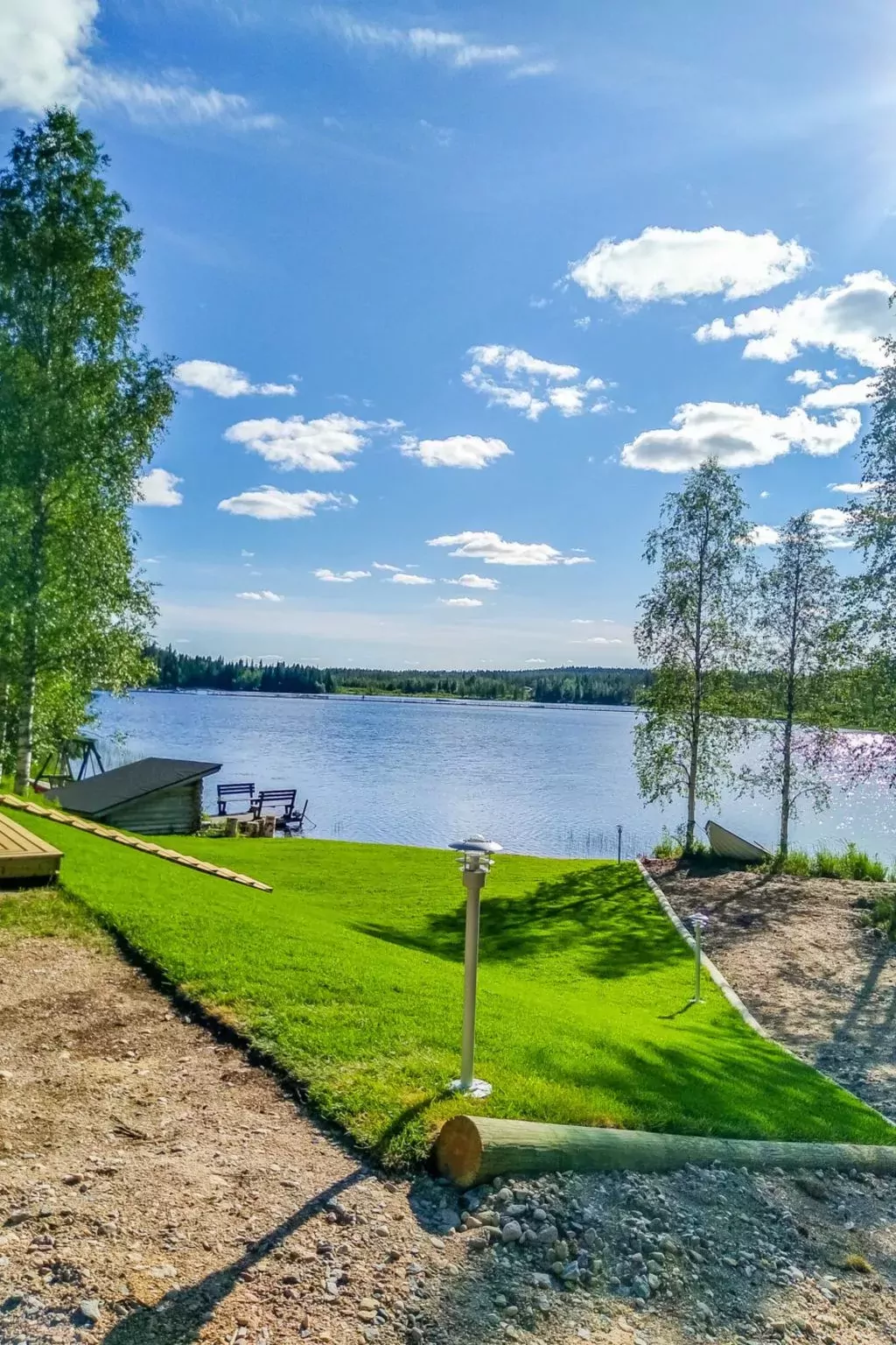 Hallantytär b3 paritalo-Draußen