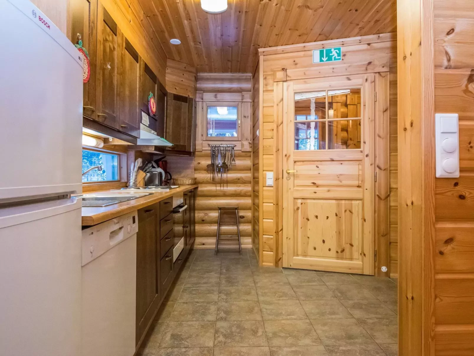 Hiisi cottage-Inside
