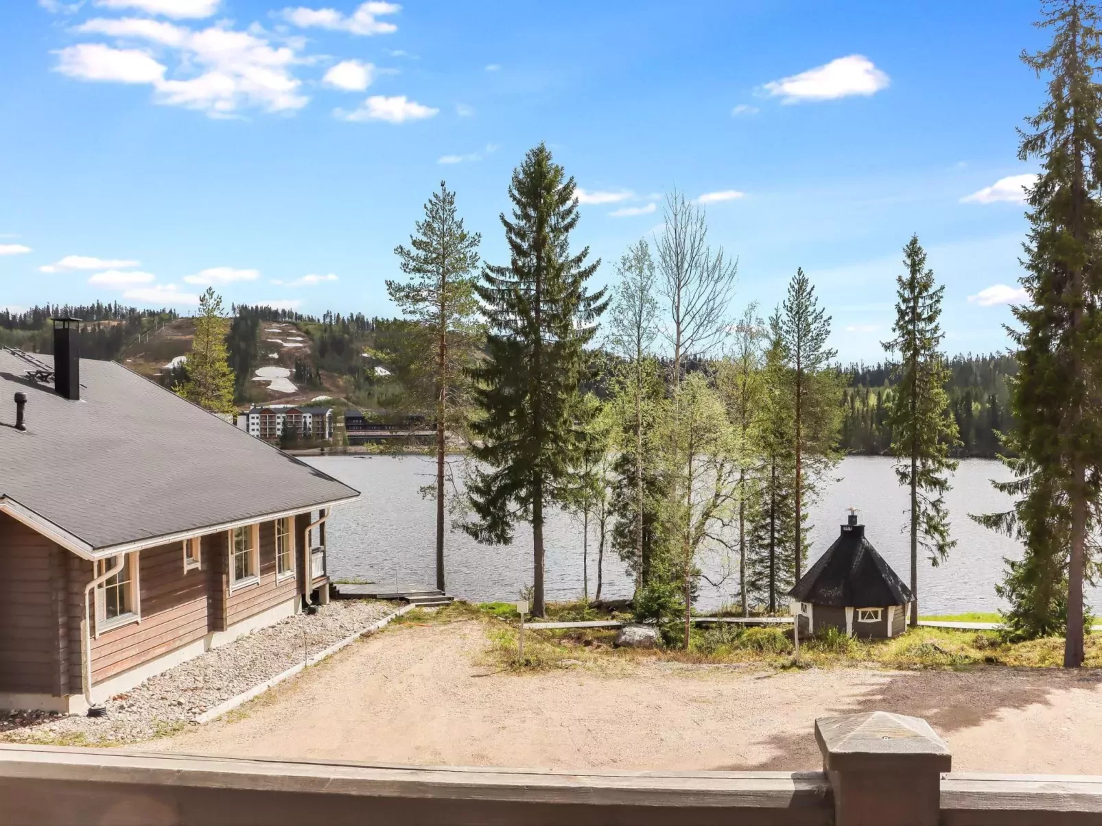 Aurinko-saaga 5 semi-detached house-Outside