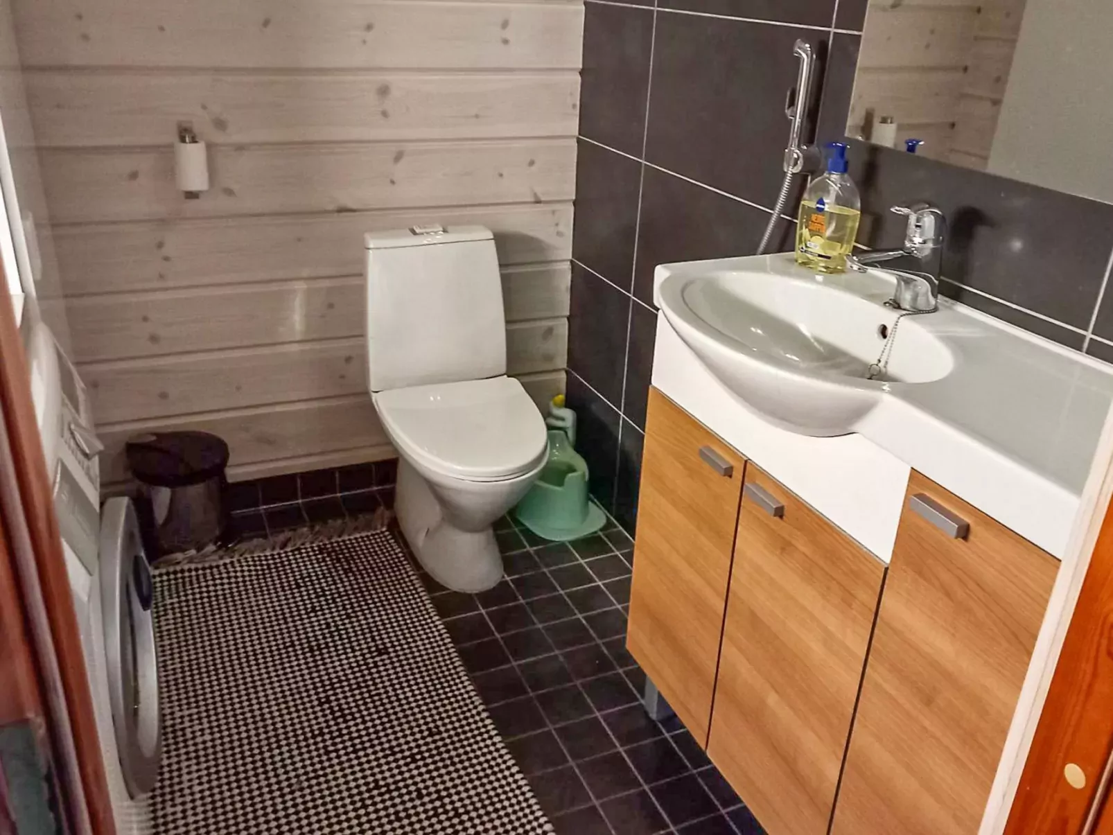Aurinko-saaga 5 semi-detached house-Inside