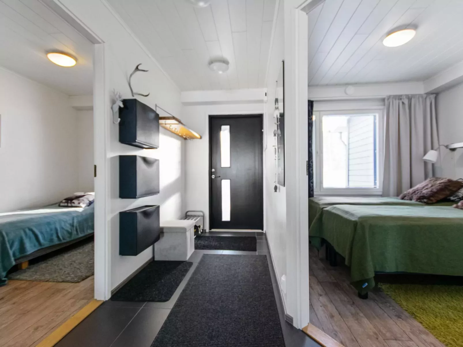 Skivillas 78 ukkohalla (2)-Inside