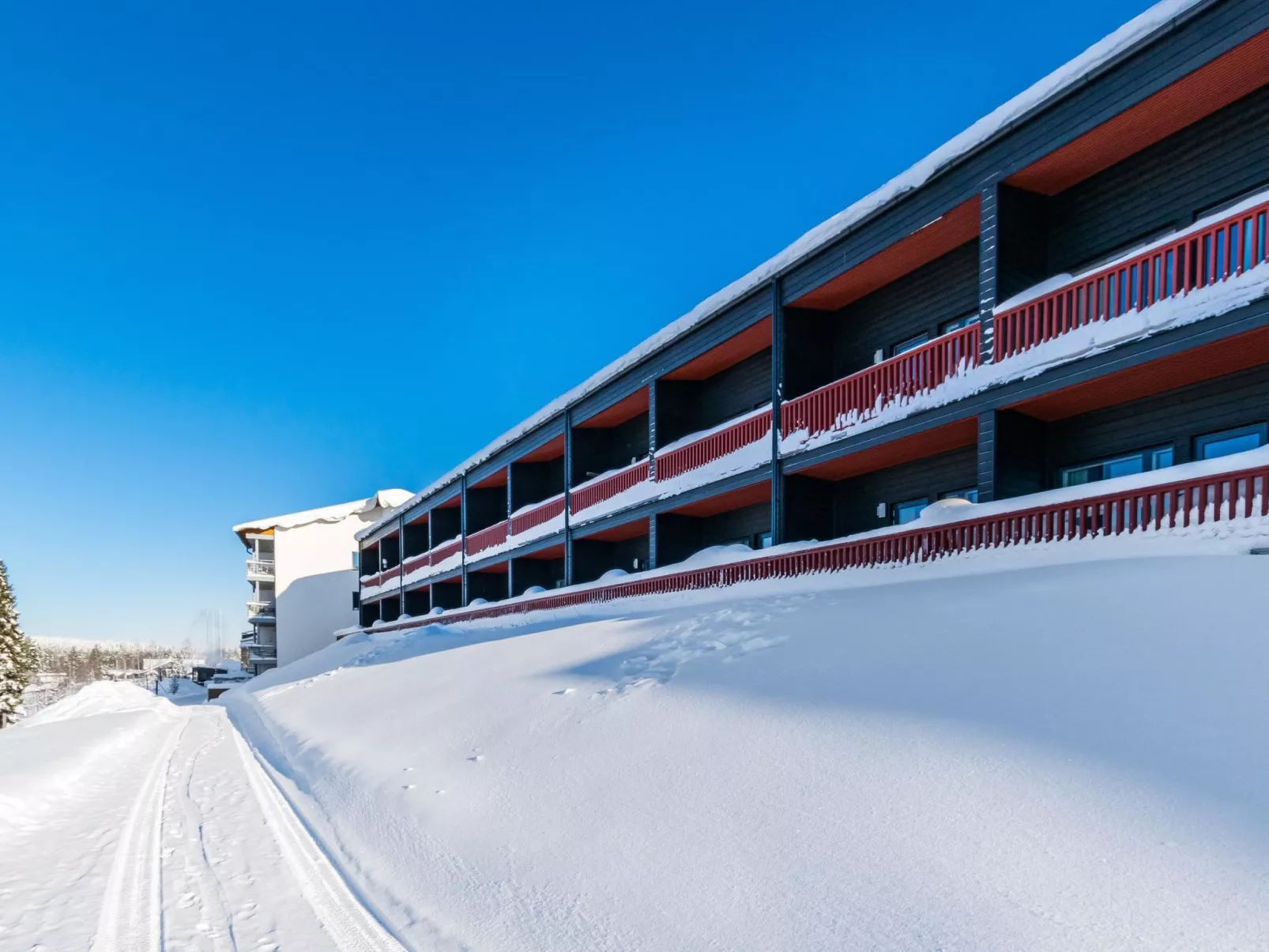 Skivillas 47 ukkohalla (a3)-Outside
