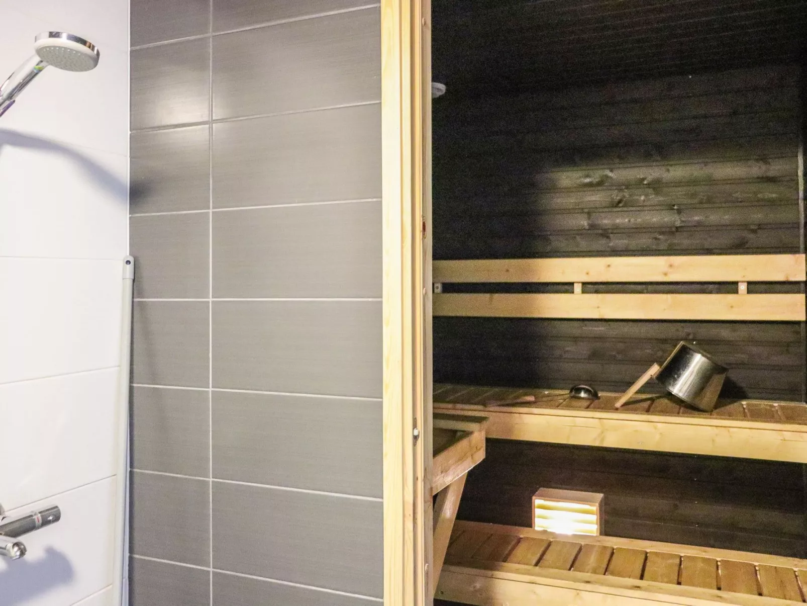 Skivillas 47 ukkohalla (a1)-Inside