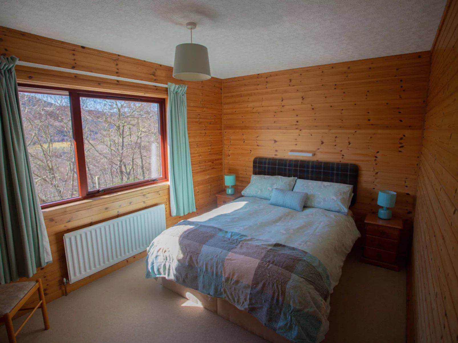 Achmony Byre-Dedans