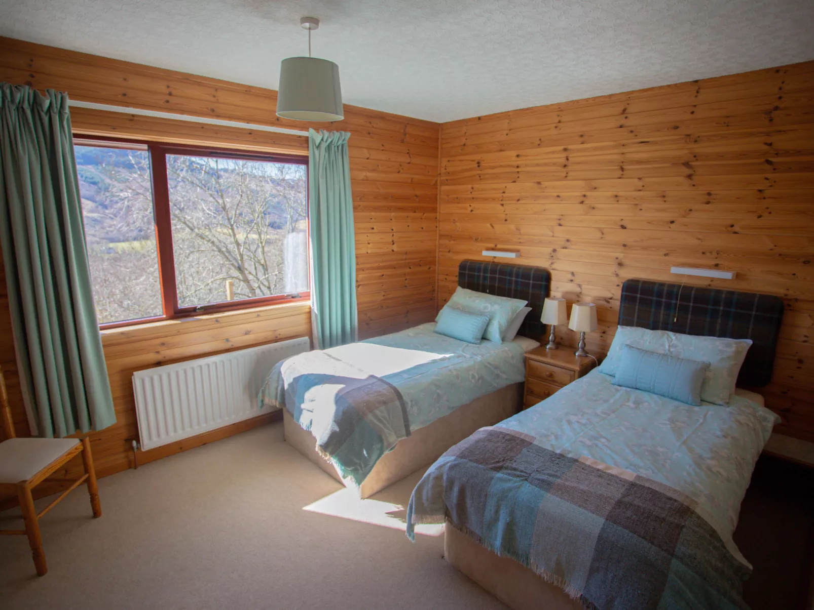 Achmony Byre-Dedans