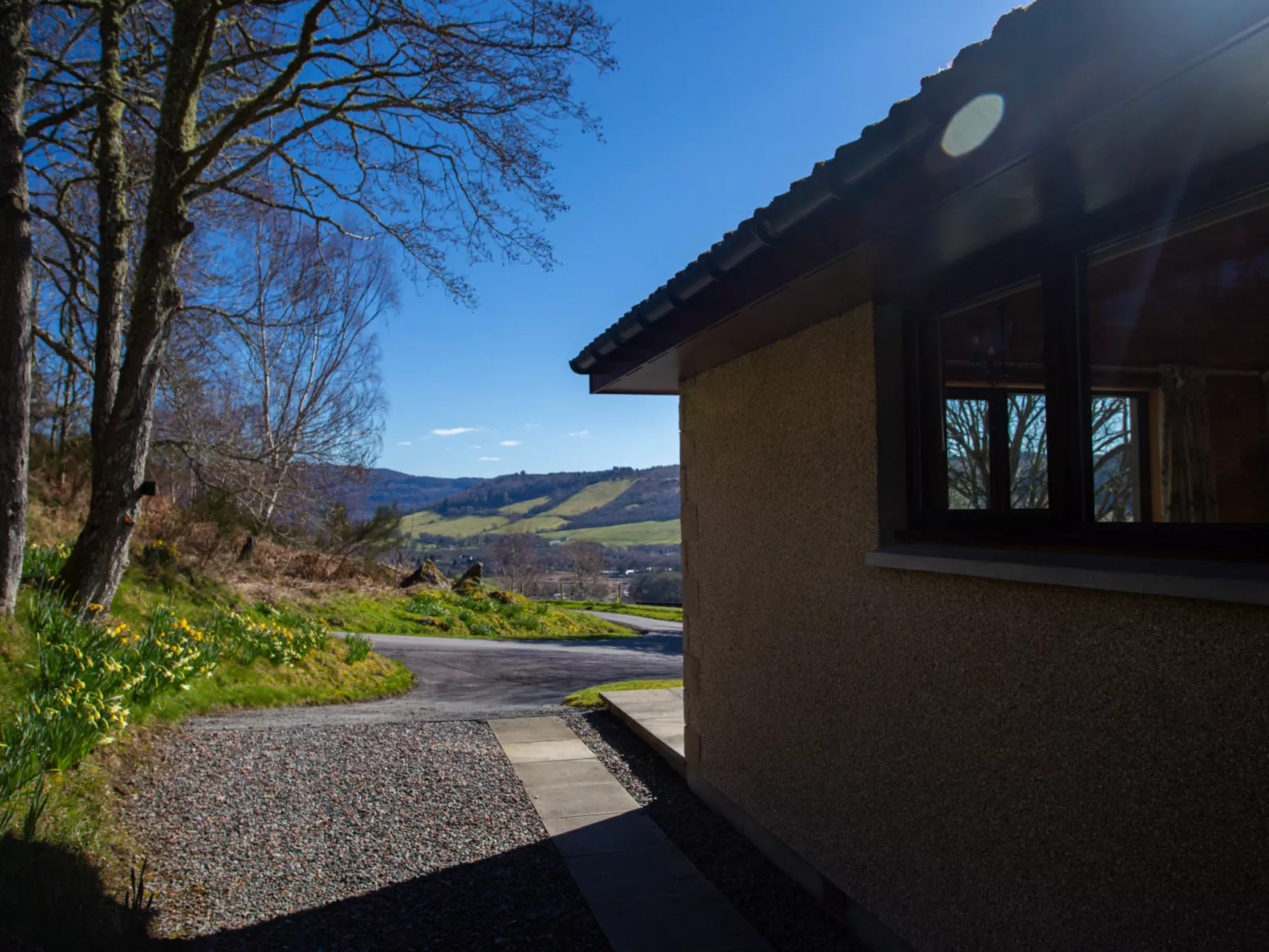 Achmony Byre-Dehors