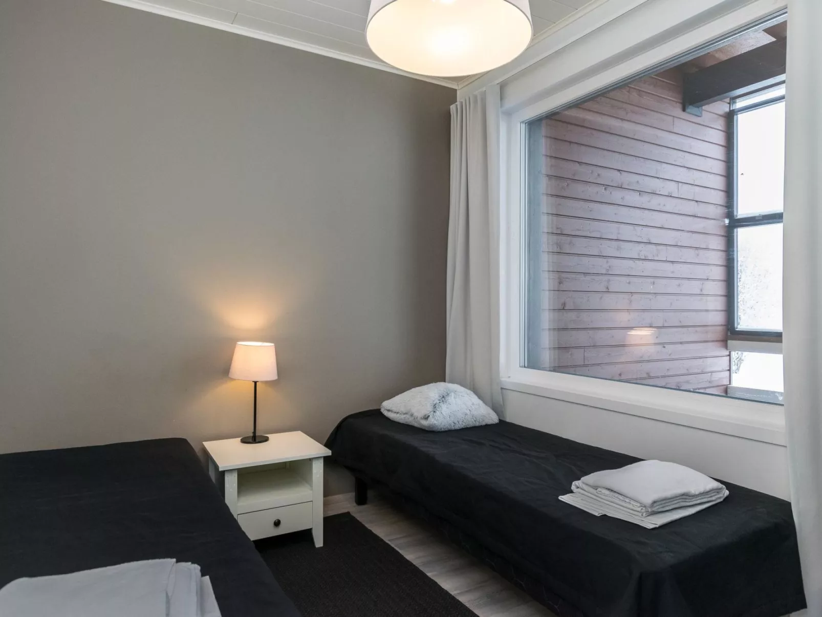 Skivillas paljakka 8. (3mh)-Drinnen