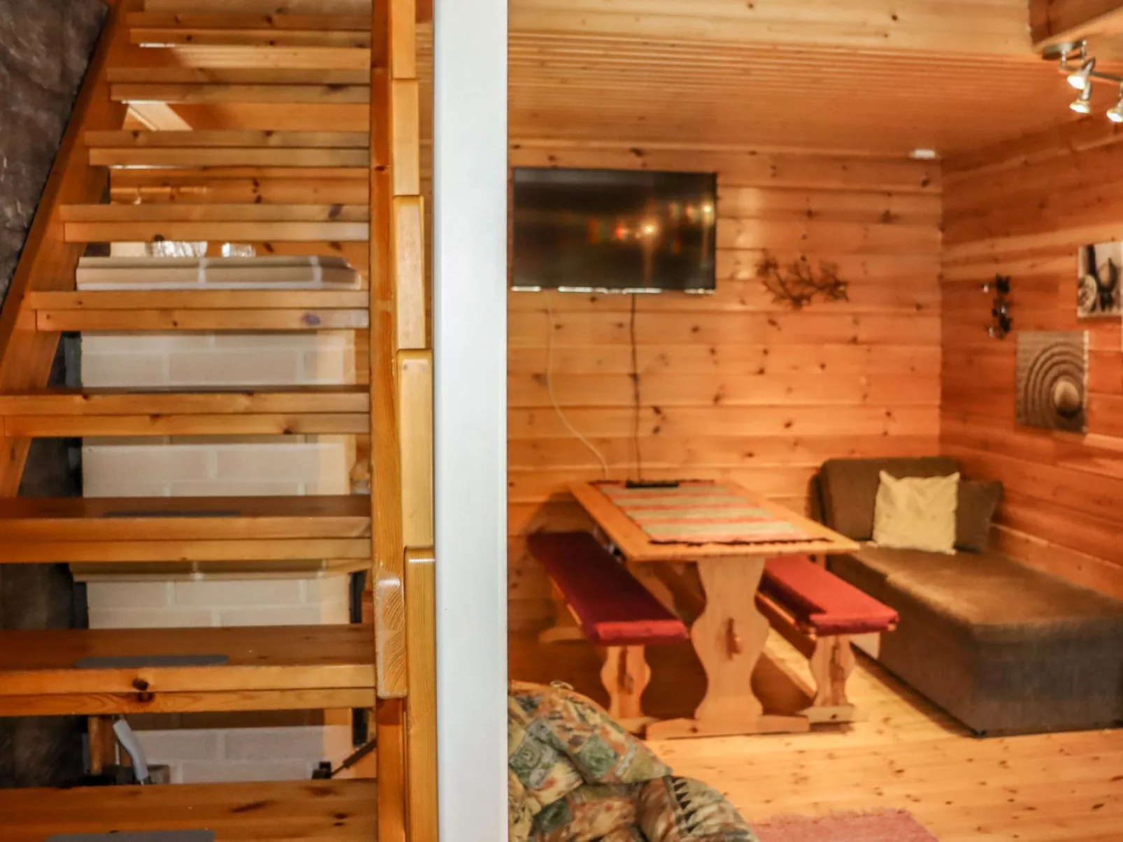 Millantupa paritalo-Inside