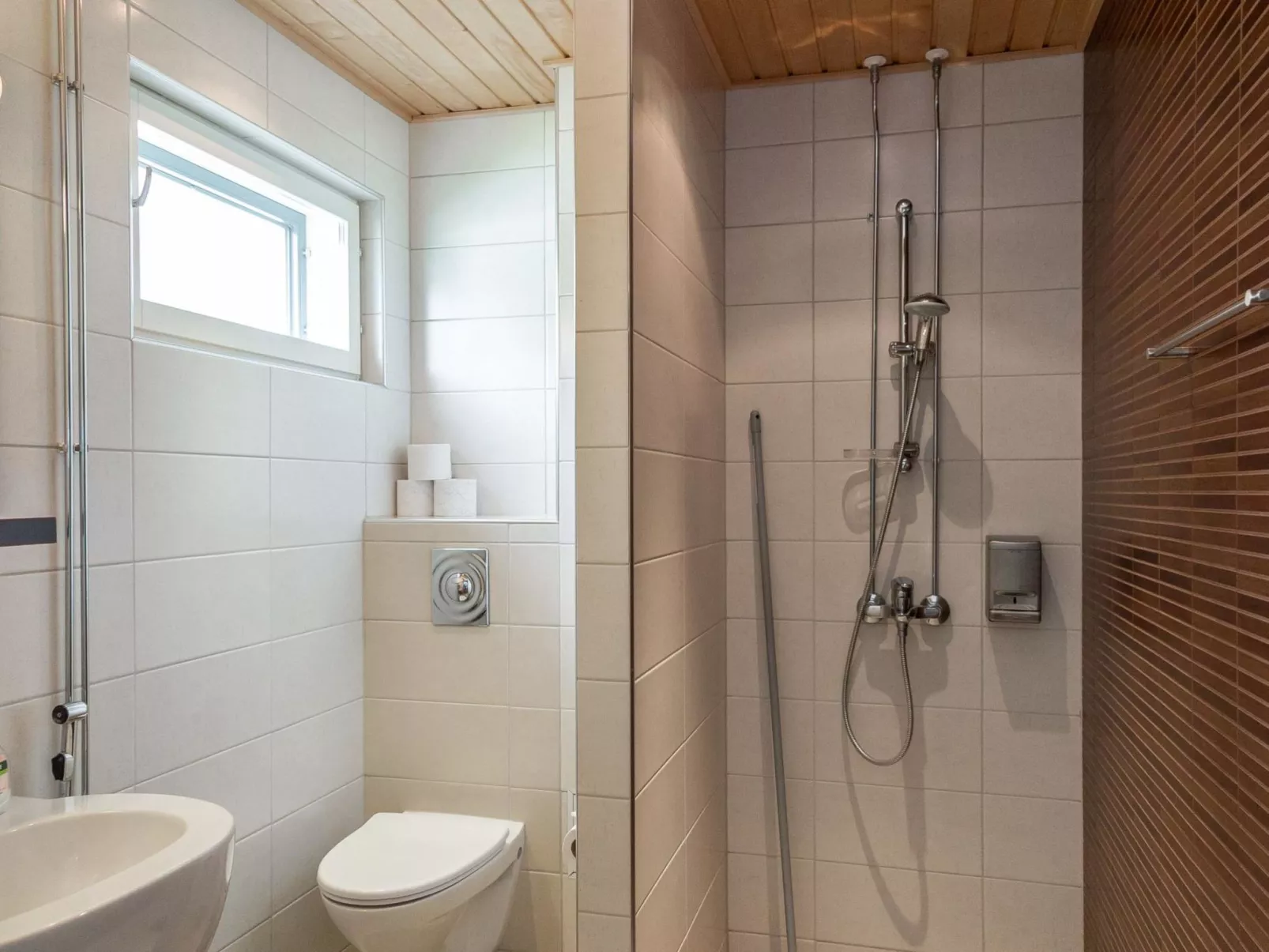 Tahko spa suites orange b 1-Inside