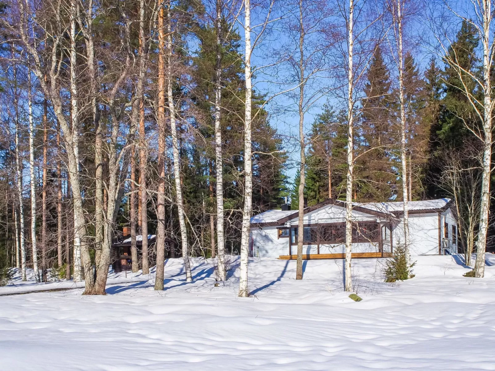 Telkänkolo-Outside