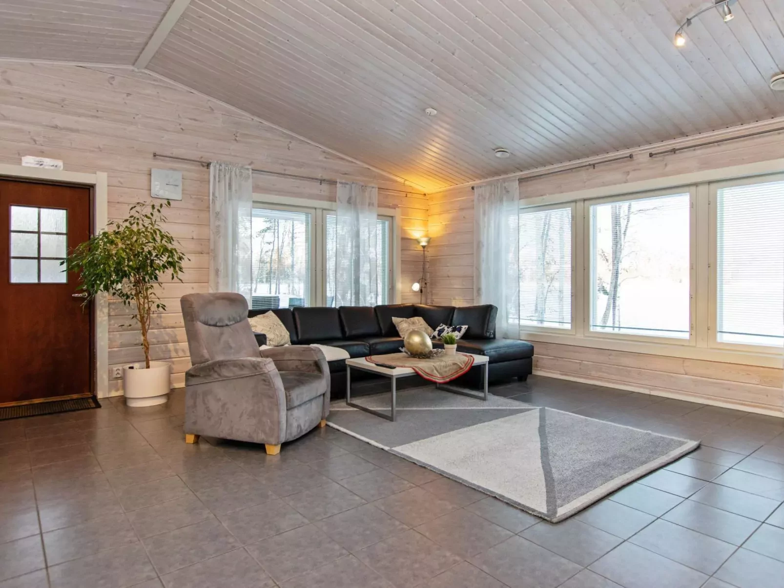 Hot pool cottage laurinranta-Inside